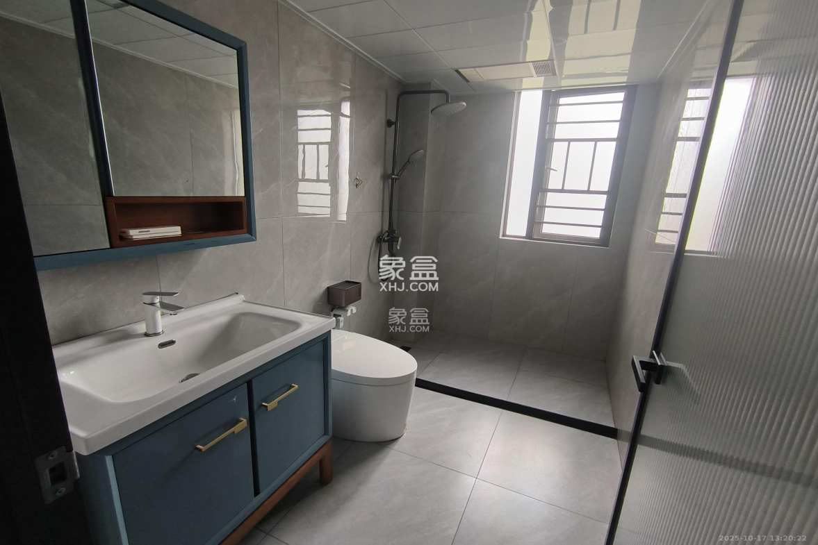 青竹湖曦园  4室2厅2卫    4500.0元/月 青竹湖曦园  4室2厅2卫    4500.0元/月室内图