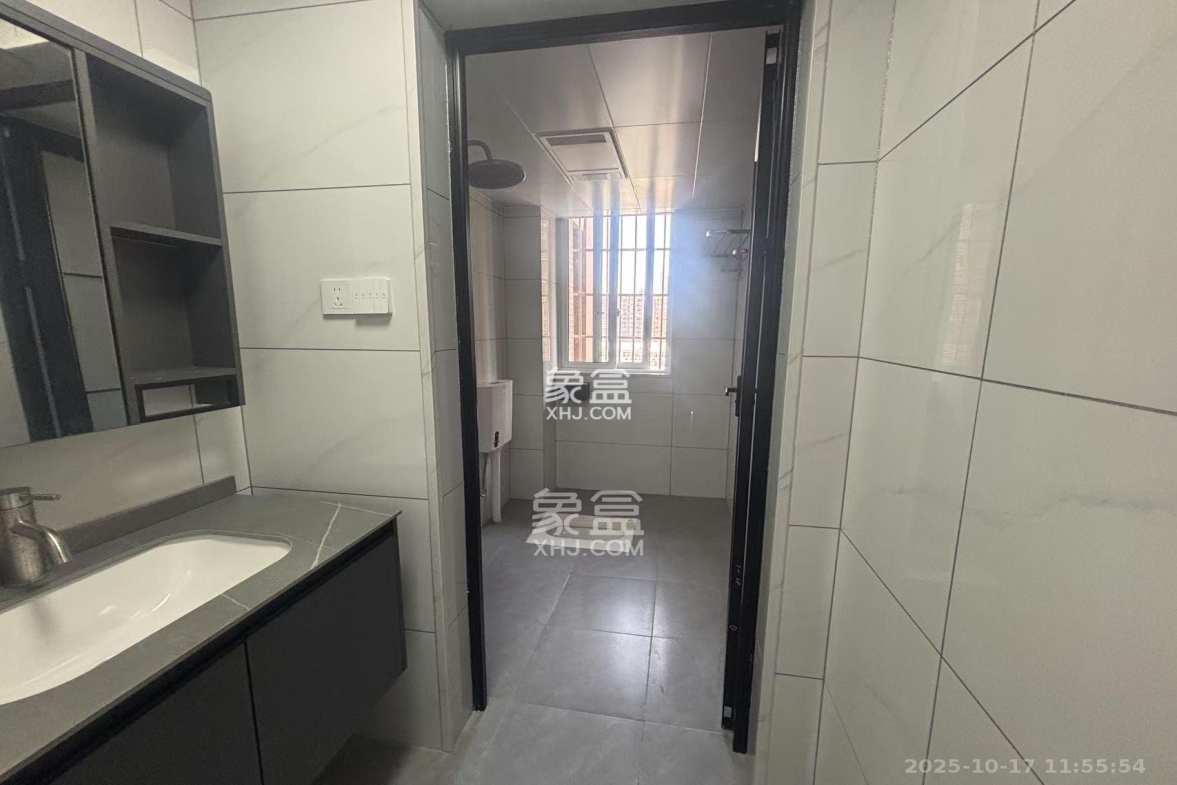 爵士湘 3室2厅2卫 2500.0元/月 爵士湘 3室2厅2卫 2500.0元/月室内图