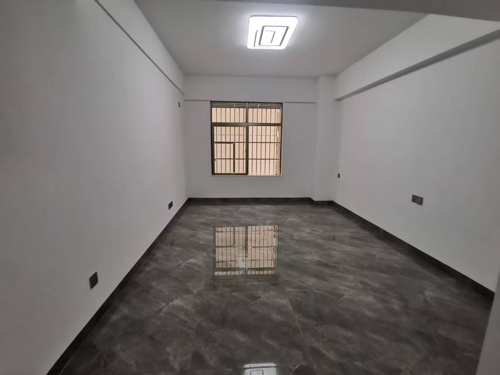 博南苑二期  1室0厅1卫    1700.0元/月室内图