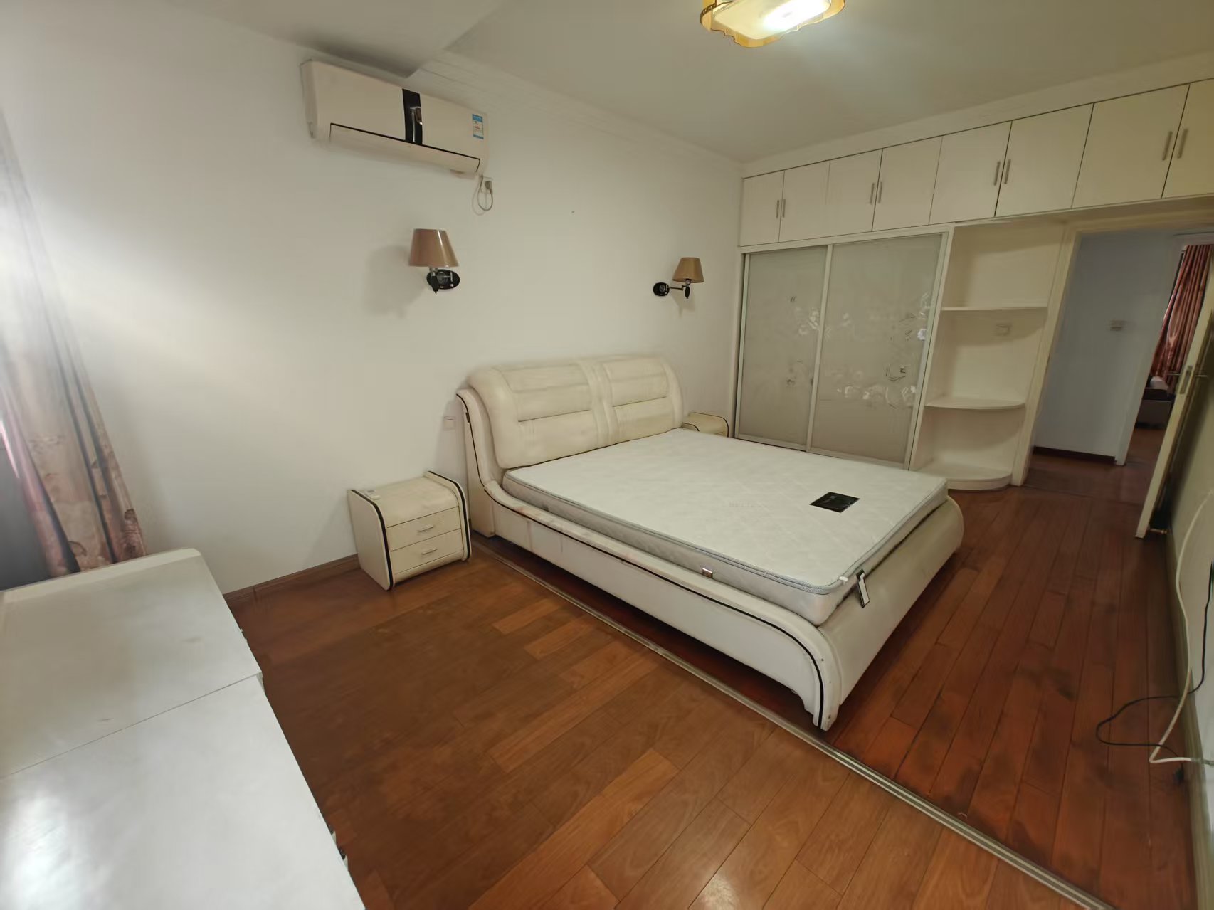 家园小区  3室2厅2卫    45.0万室内图