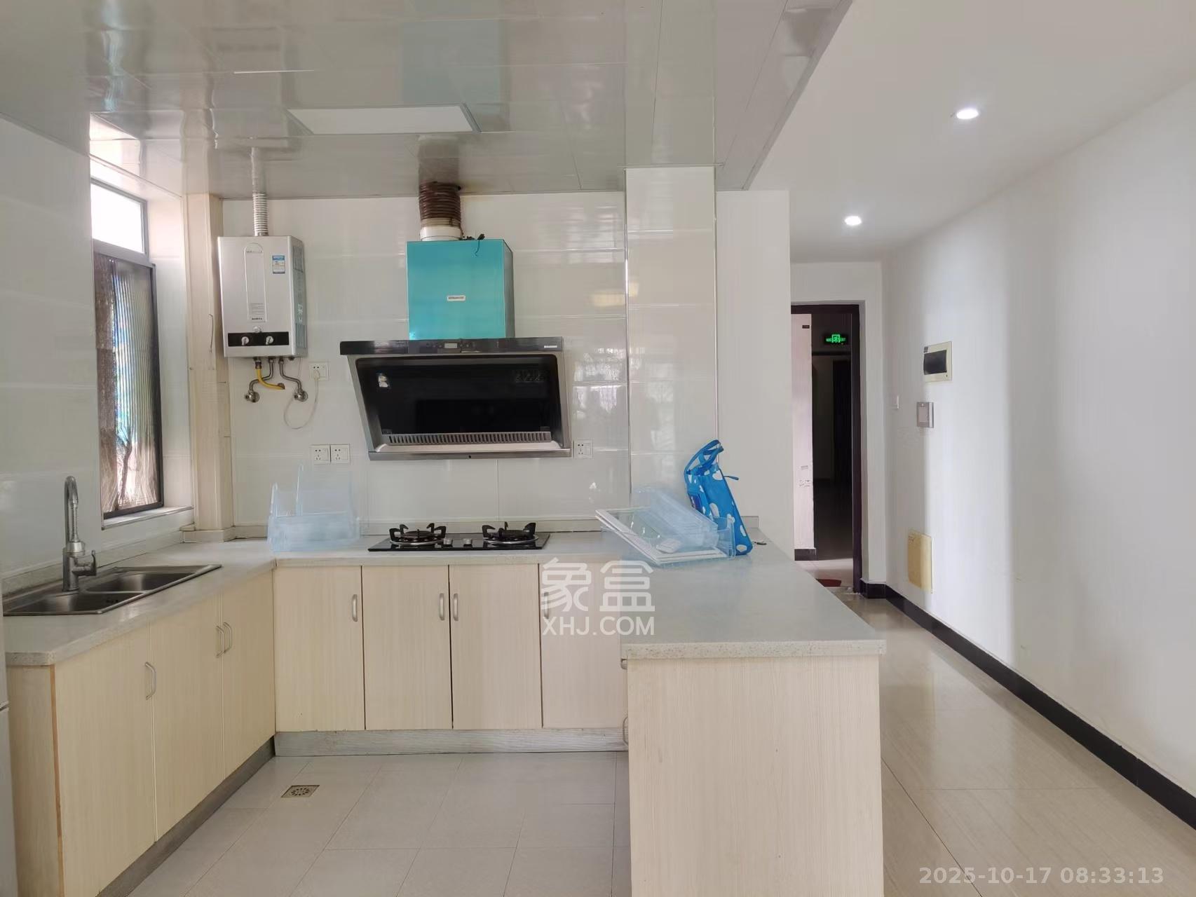 Cross尚公馆  1室2厅1卫    1700.0元/月室内图