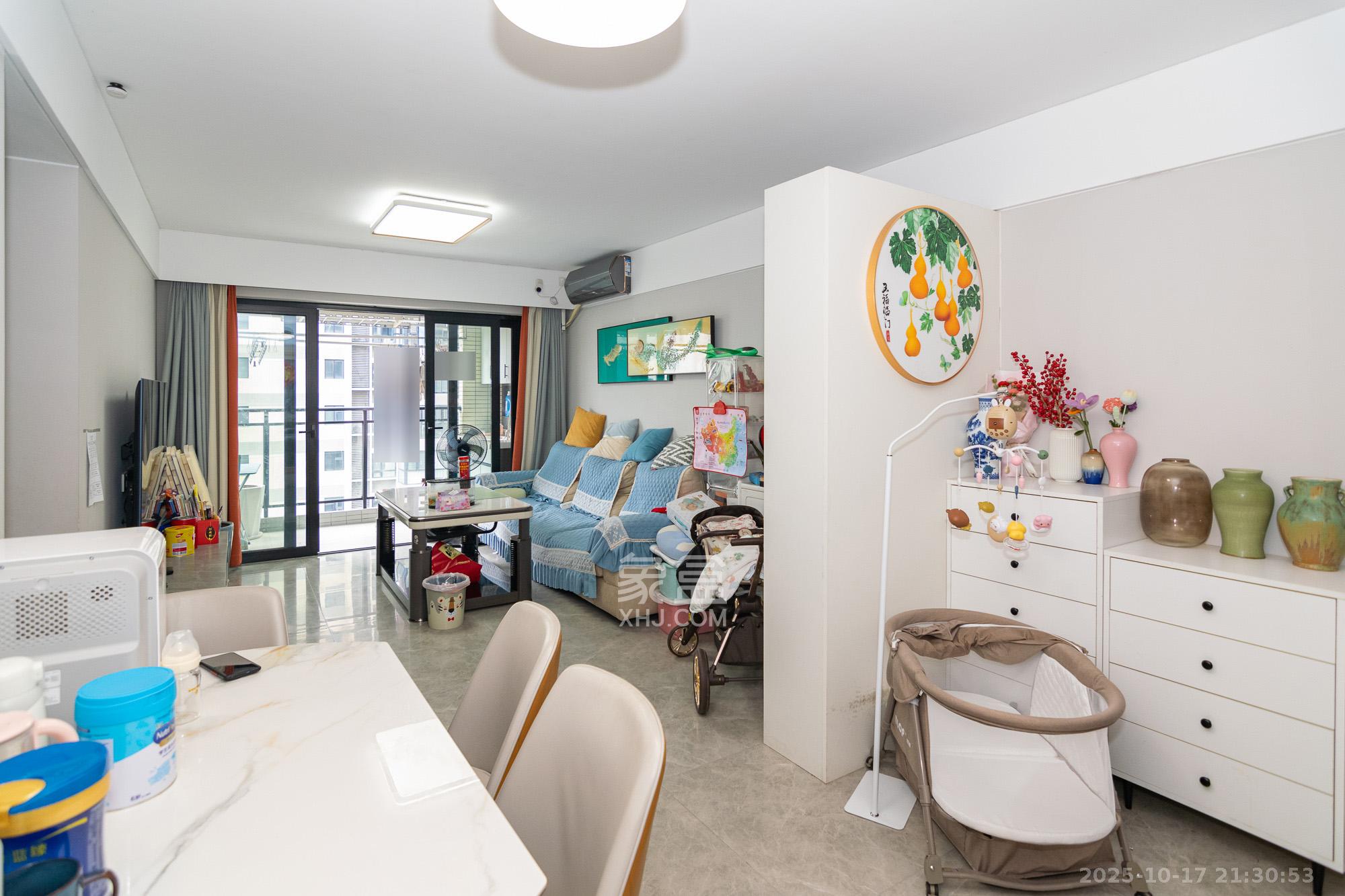 时代年华  3室2厅2卫    82.8万