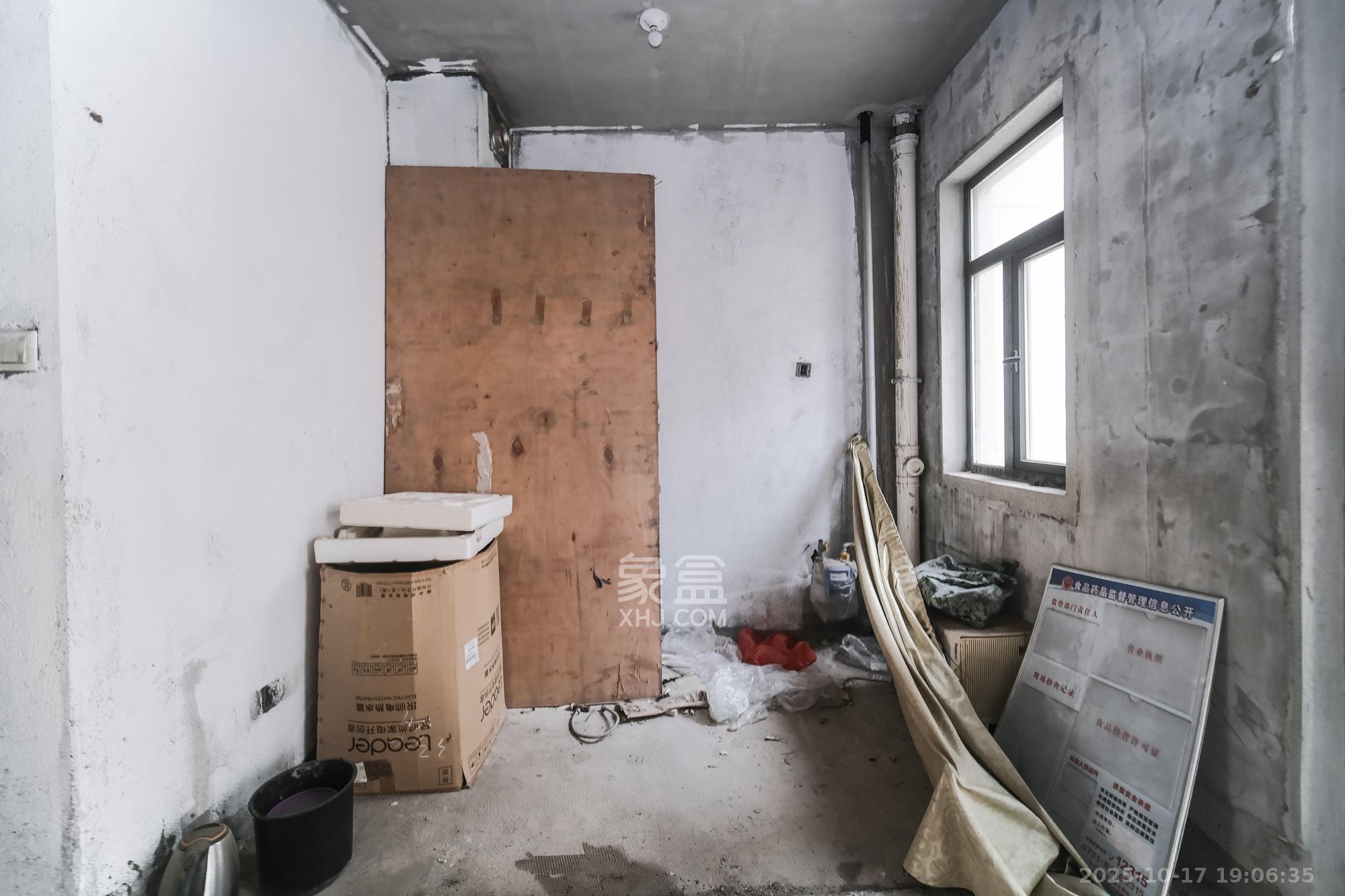 星雅美辰 3室2厅2卫 97.0万 星雅美辰 3室2厅2卫 97.0万厨房