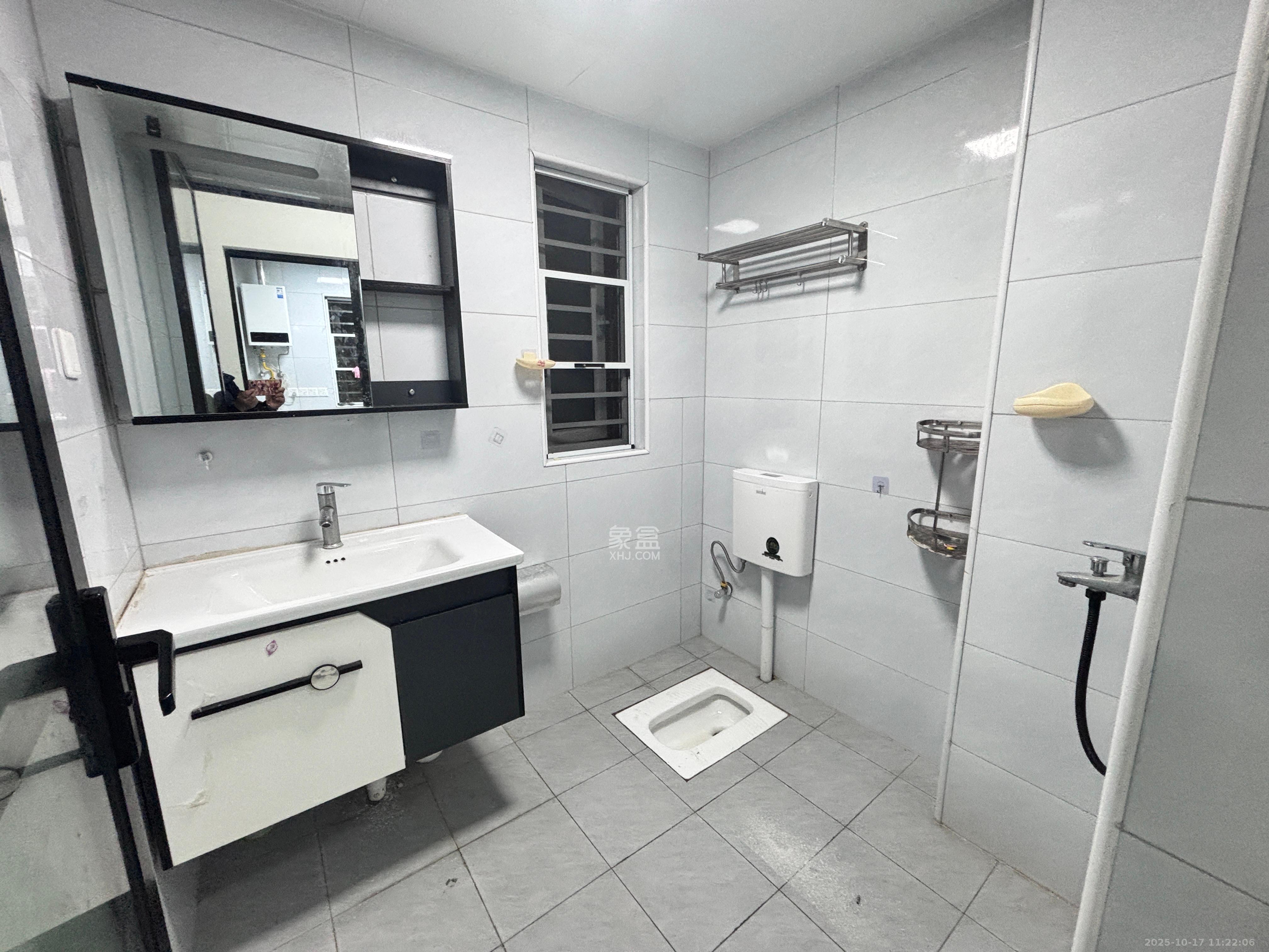 新城国际花都  1室0厅0卫    1800.0元/月 新城国际花都  1室0厅0卫    1800.0元/月室内图