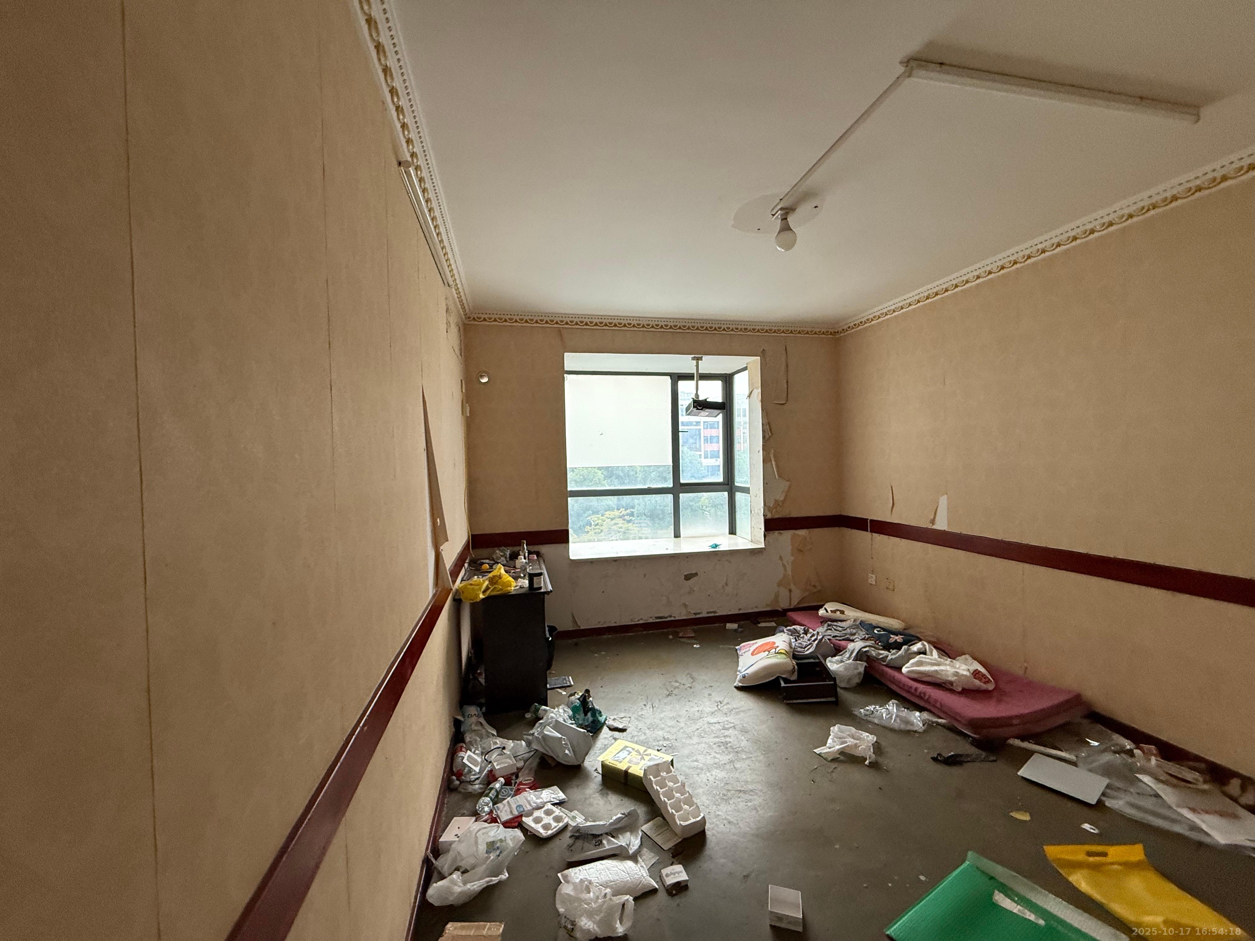 君庭金福苑  1室1厅1卫    4000.0元/月 君庭金福苑  1室1厅1卫    4000.0元/月室内图