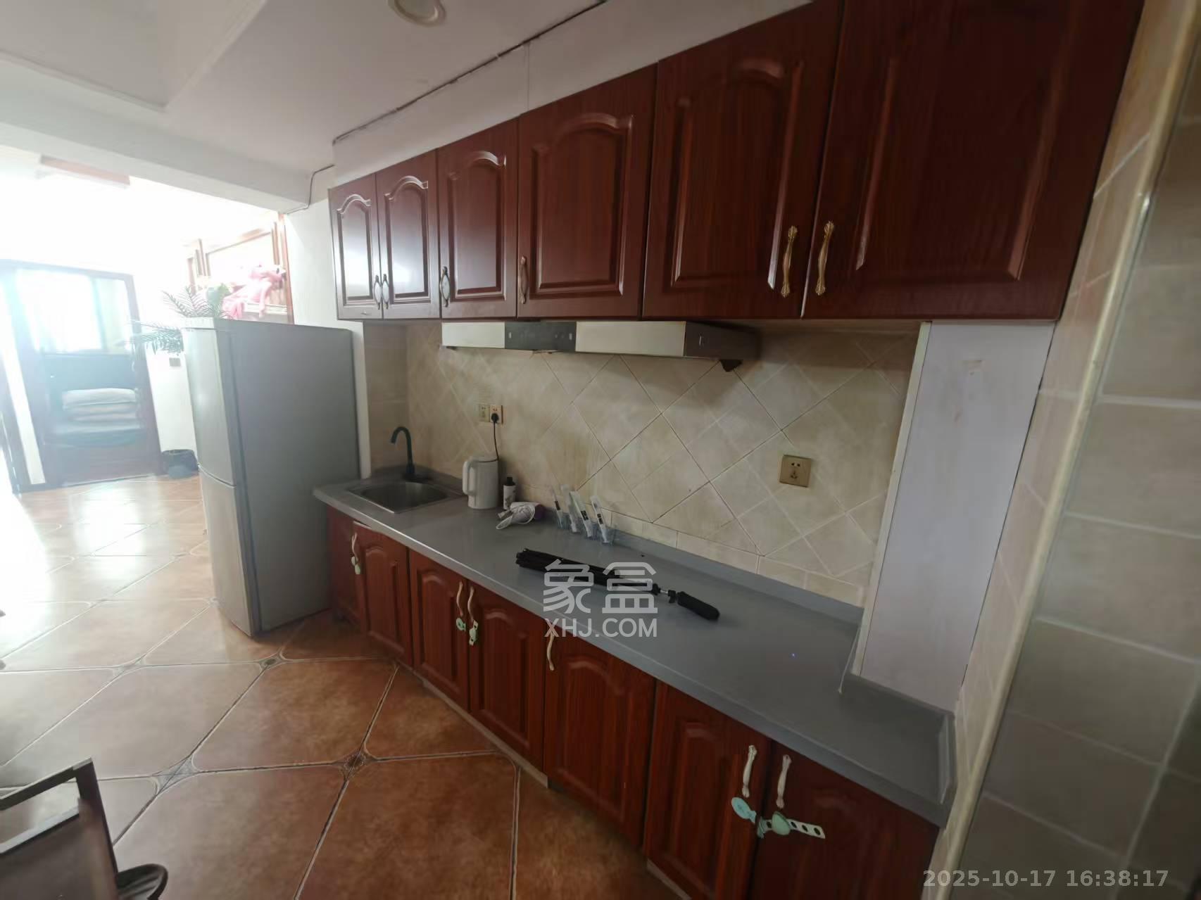 BOBO国际  2室1厅1卫    2100.0元/月室内图