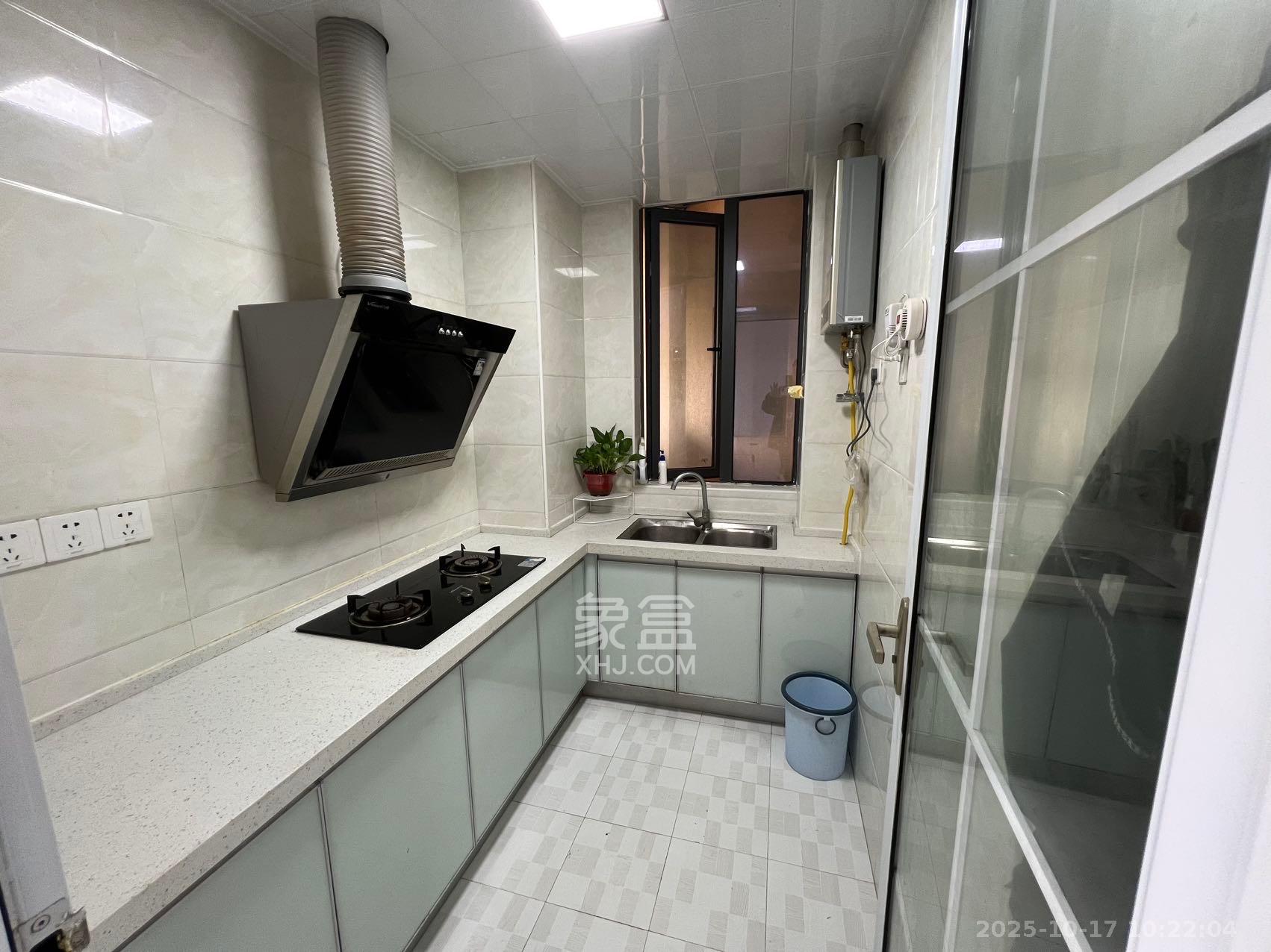 金轮星光名座  2室2厅1卫    1800.0元/月 金轮星光名座  2室2厅1卫    1800.0元/月室内图