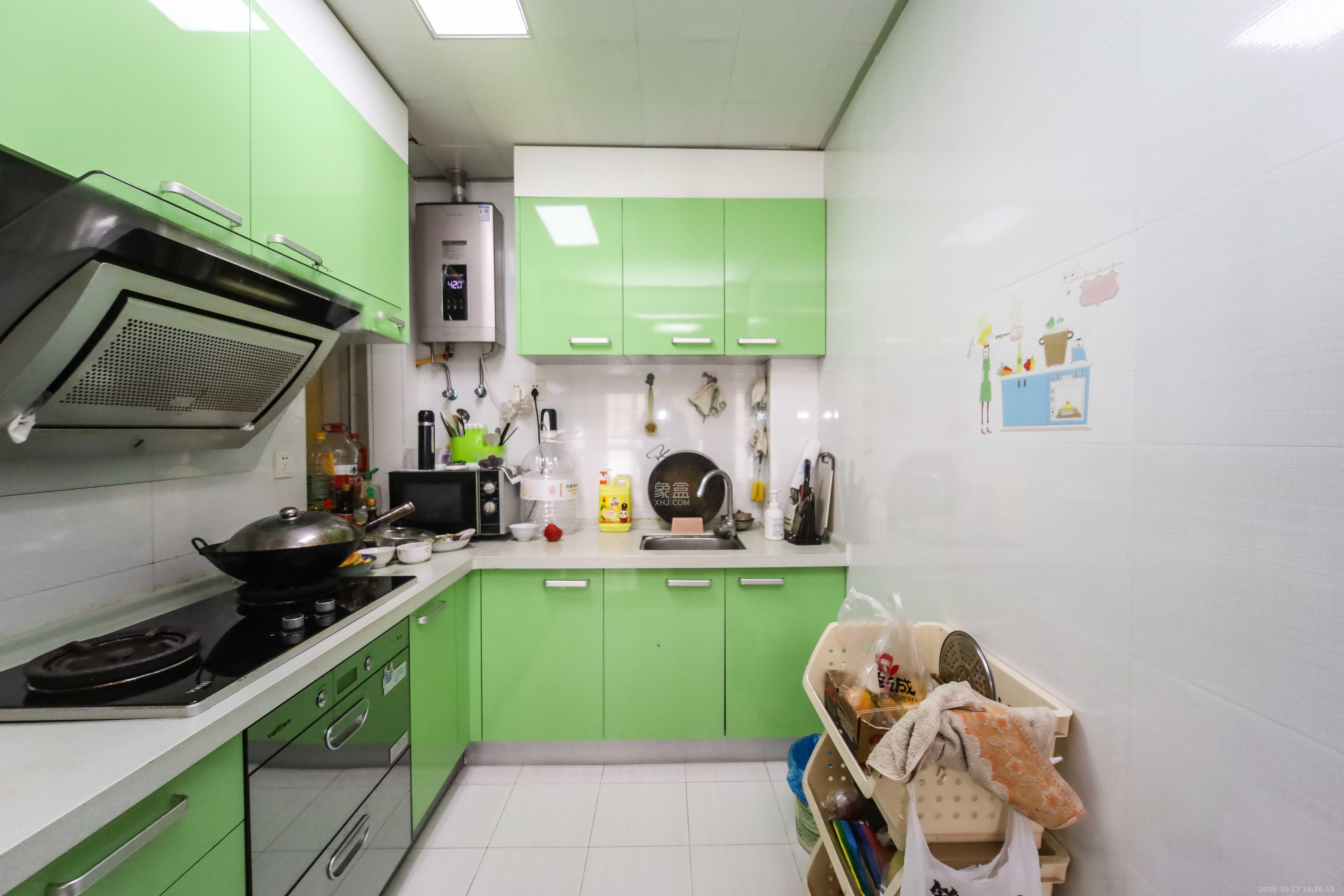 上河国际C区 3室2厅1卫 98.7万 上河国际C区 3室2厅1卫 98.7万厨房