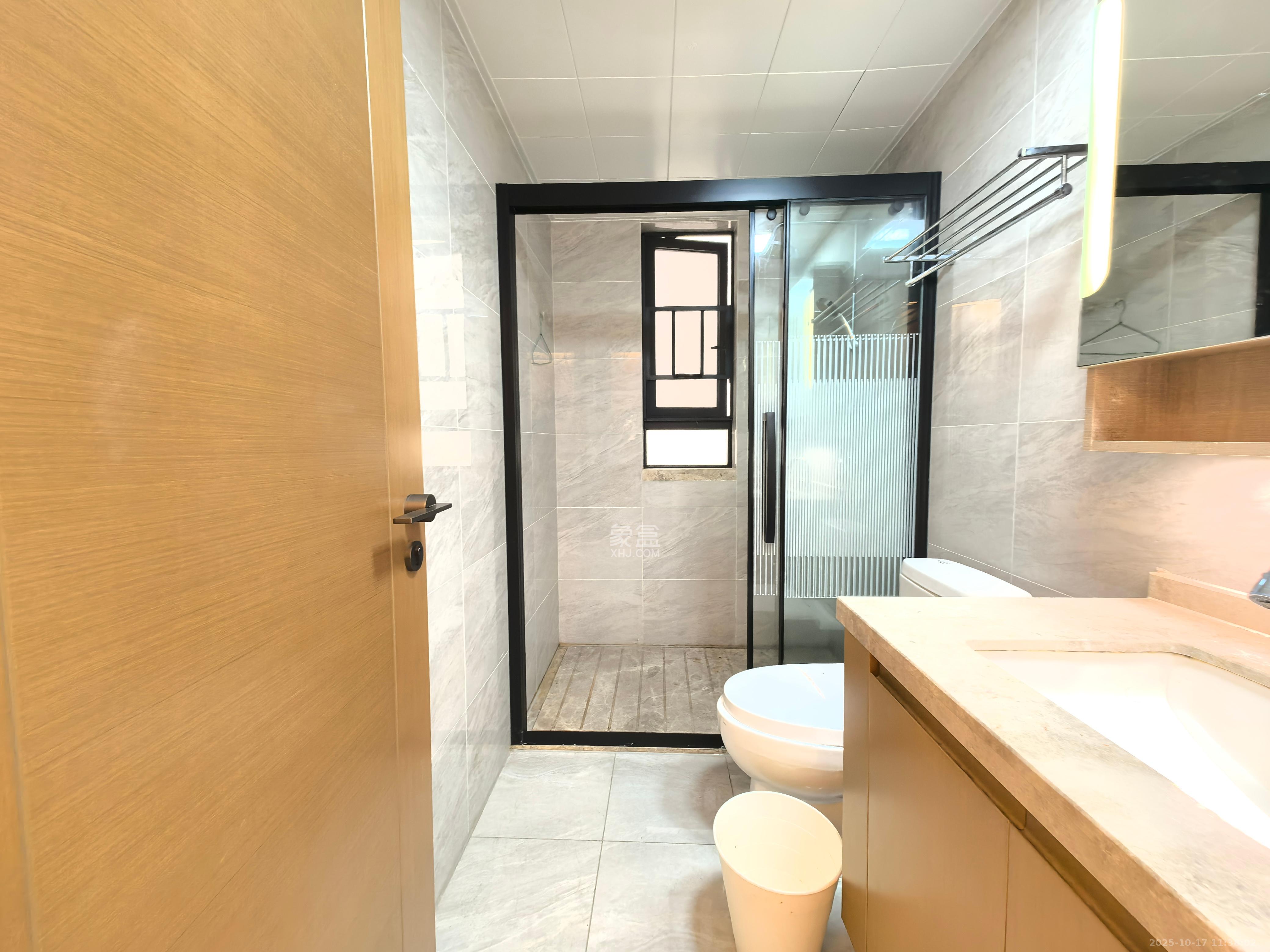 万科魅力之城天阔里 4室2厅2卫 3000.0元/月 万科魅力之城天阔里 4室2厅2卫 3000.0元/月室内图