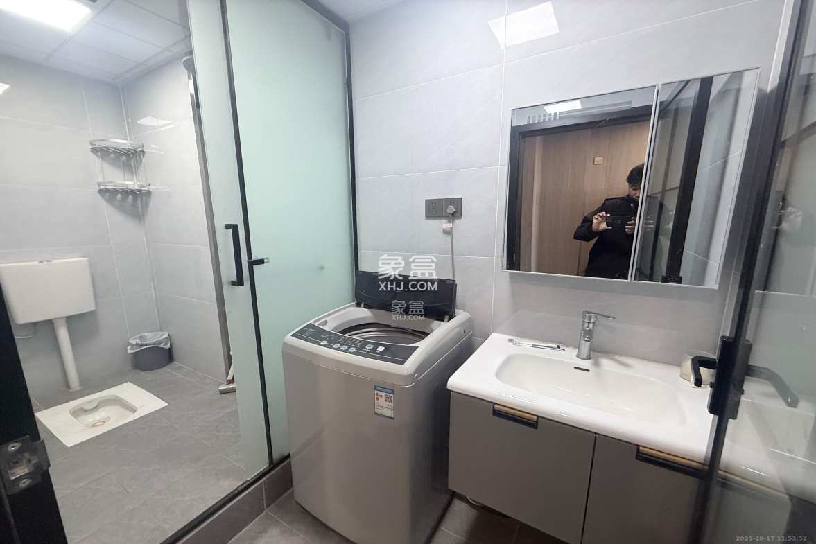 佳兆业云顶都汇  1室1厅1卫    1200.0元/月 佳兆业云顶都汇  1室1厅1卫    1200.0元/月室内图