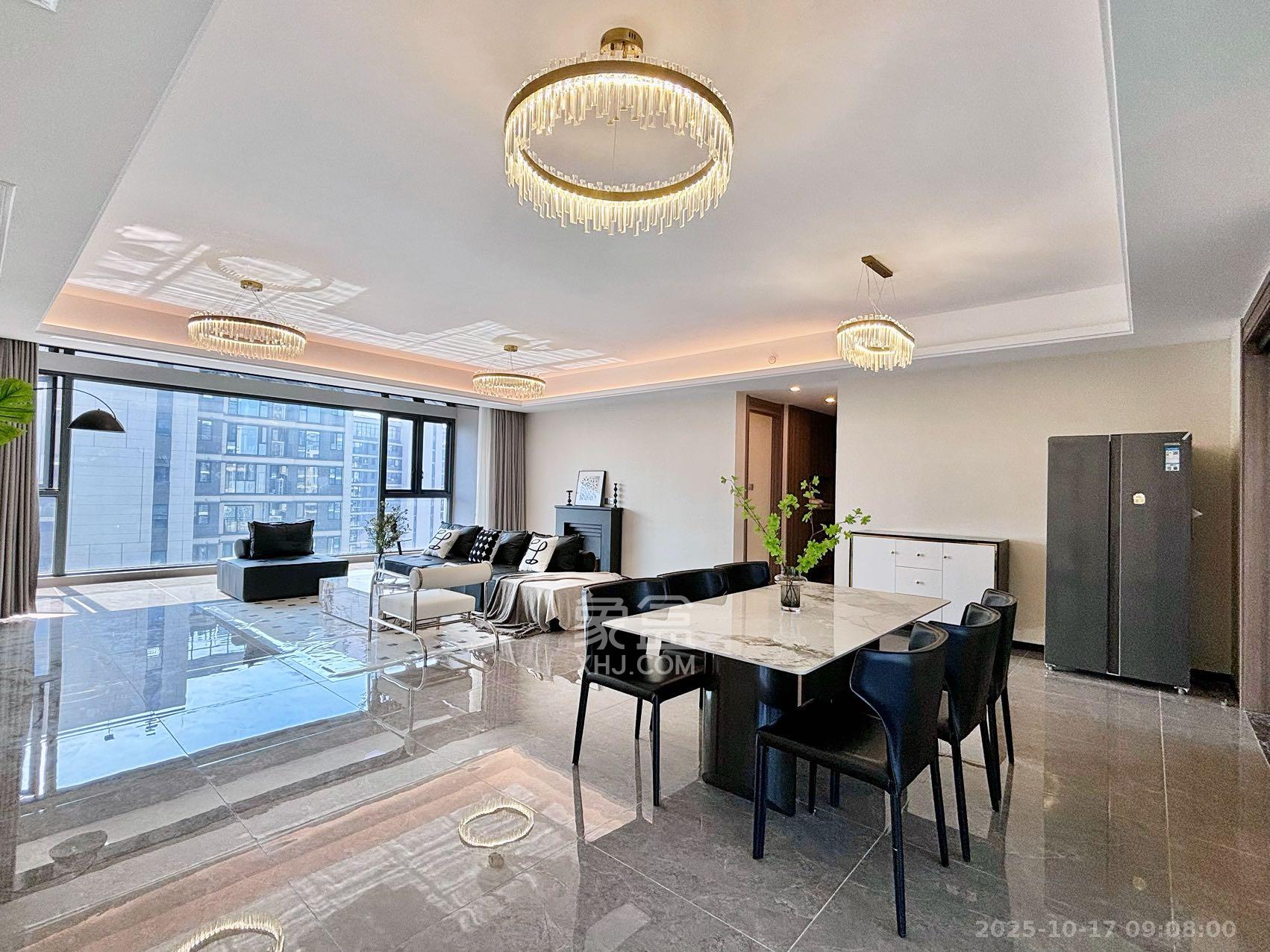 中海阅溪府 4室2厅3卫 8800.0元/月 中海阅溪府 4室2厅3卫 8800.0元/月室内图