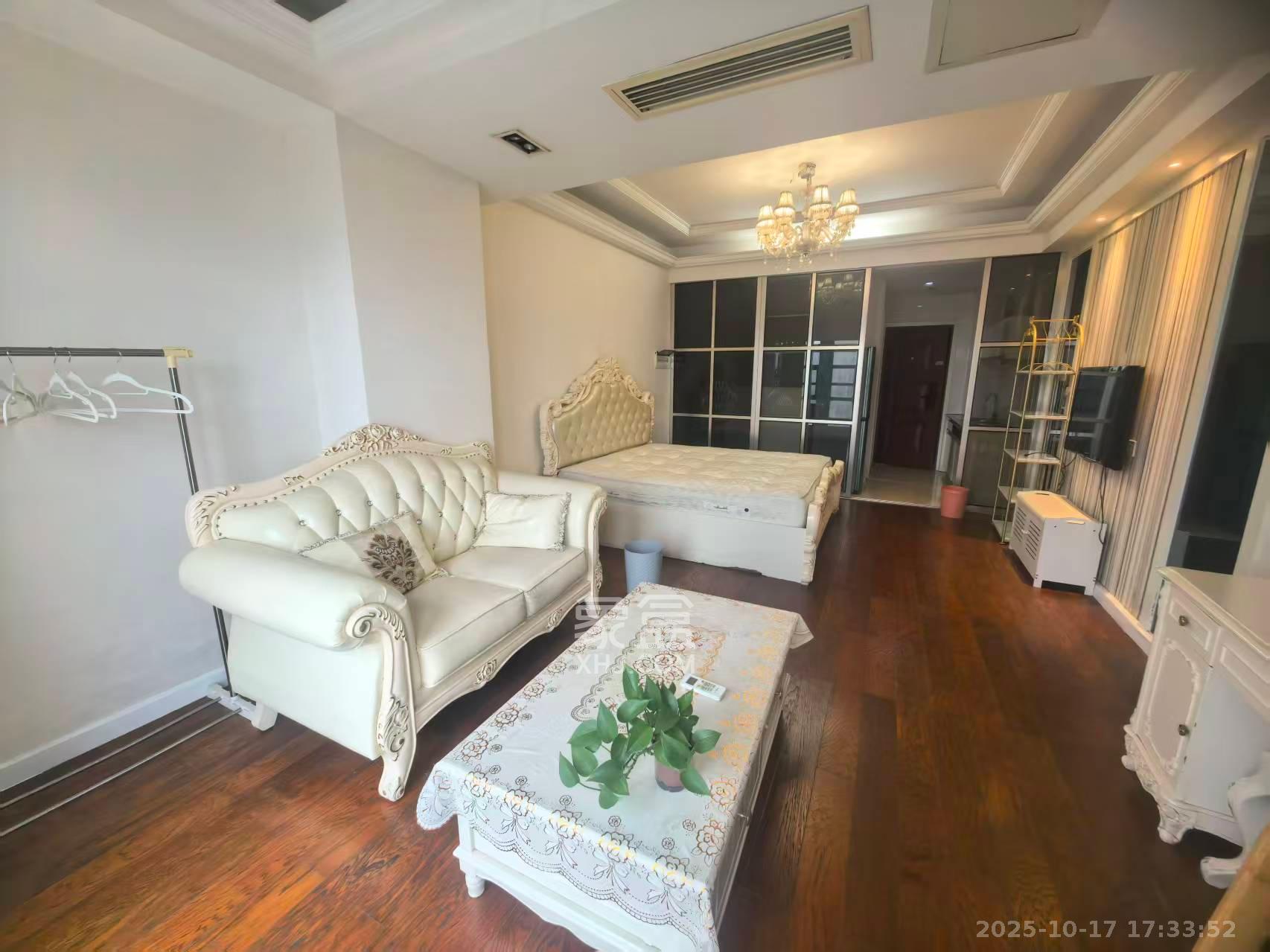 壹号公馆  1室1厅1卫    2000.0元/月 壹号公馆  1室1厅1卫    2000.0元/月