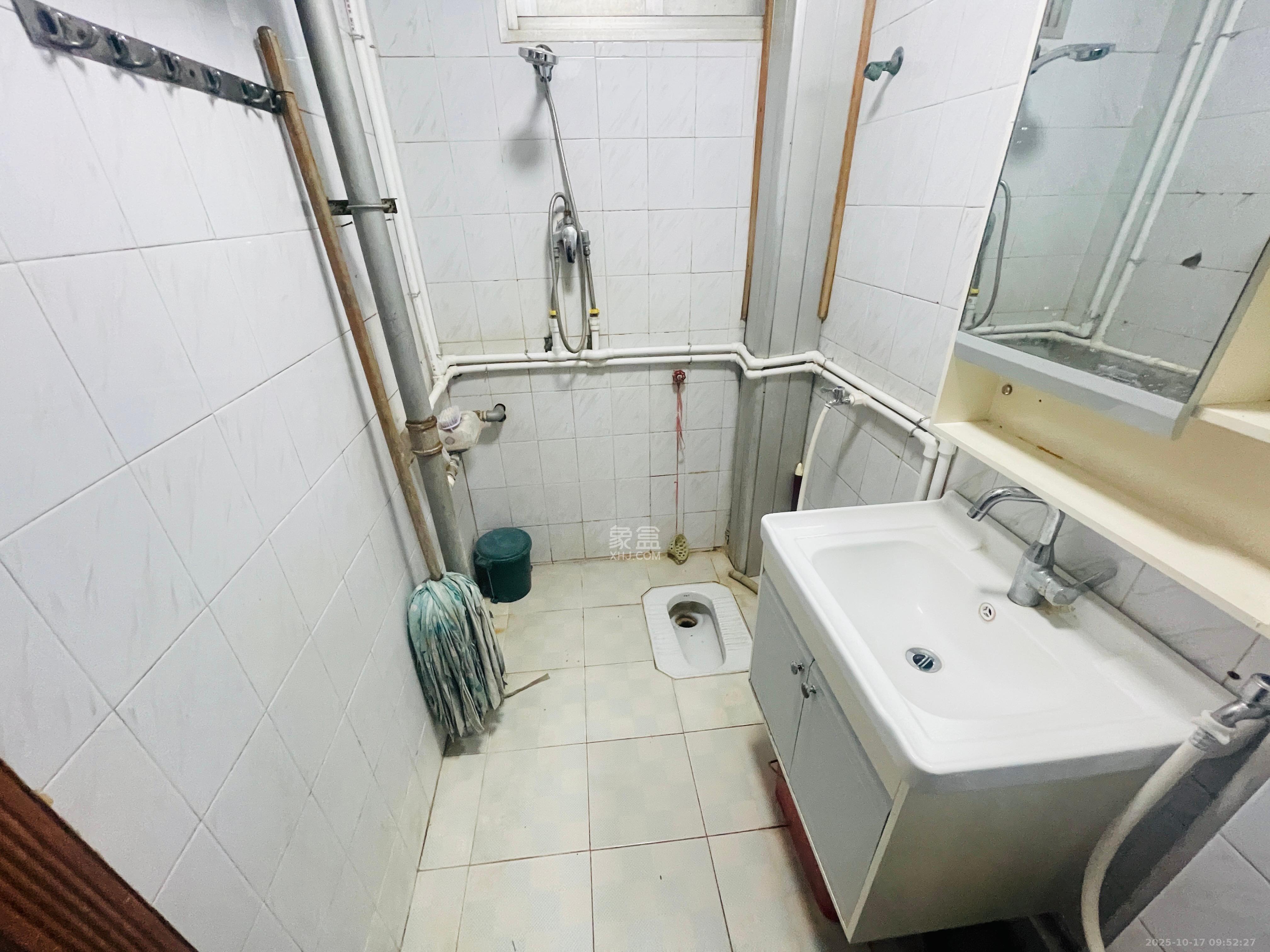 天心区公安分局宿舍（城南西路70号）  2室1厅1卫    1600.0元/月室内图