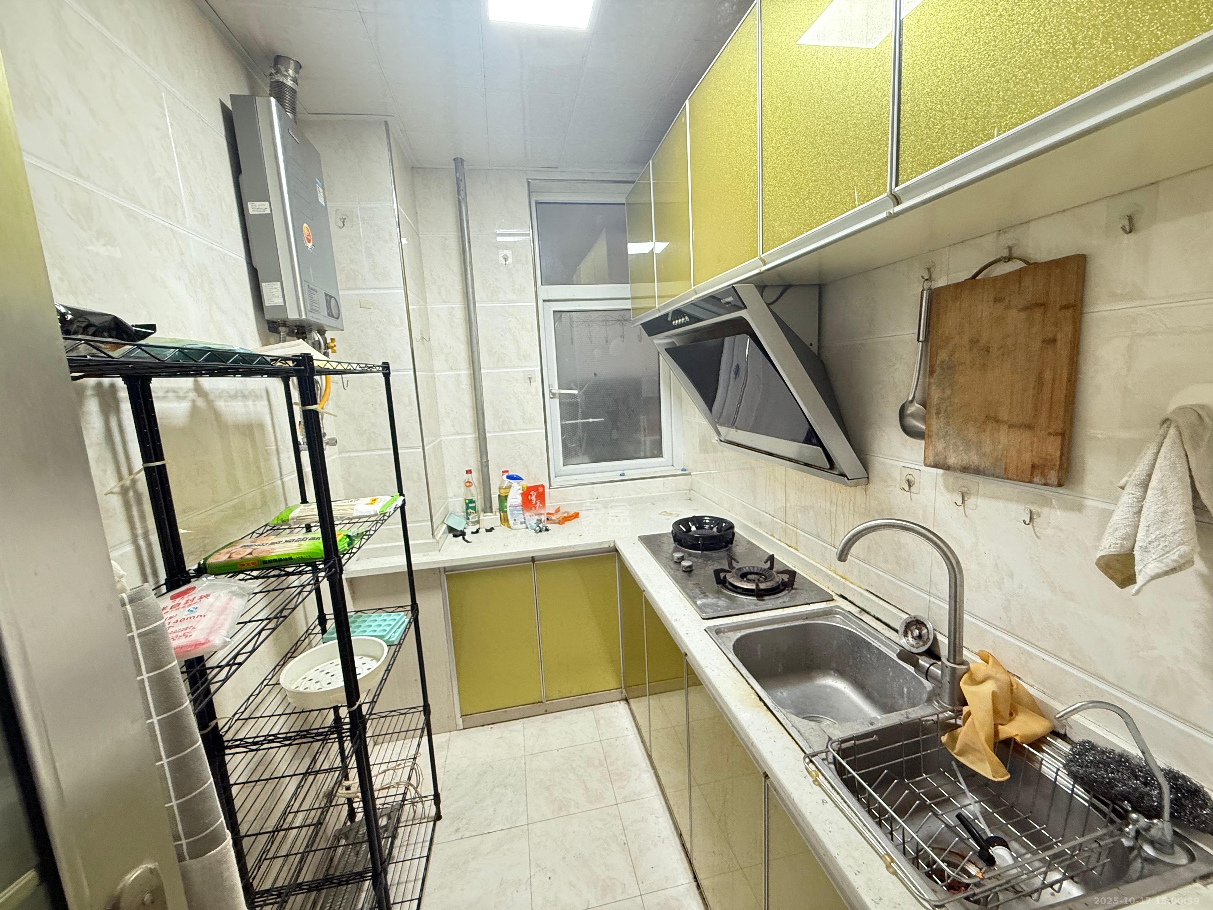 泊爱蓝湾 2室2厅1卫 2200.0元/月 泊爱蓝湾 2室2厅1卫 2200.0元/月室内图