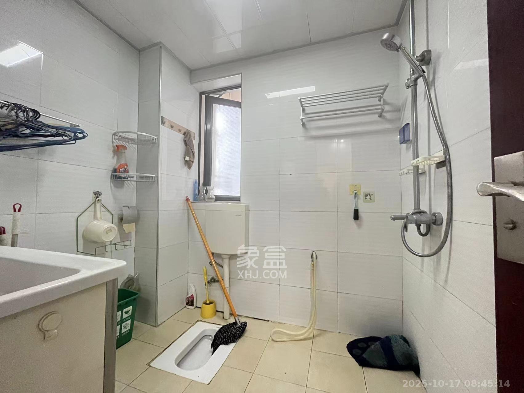 麓谷明珠  2室2厅1卫    2200.0元/月 麓谷明珠  2室2厅1卫    2200.0元/月室内图