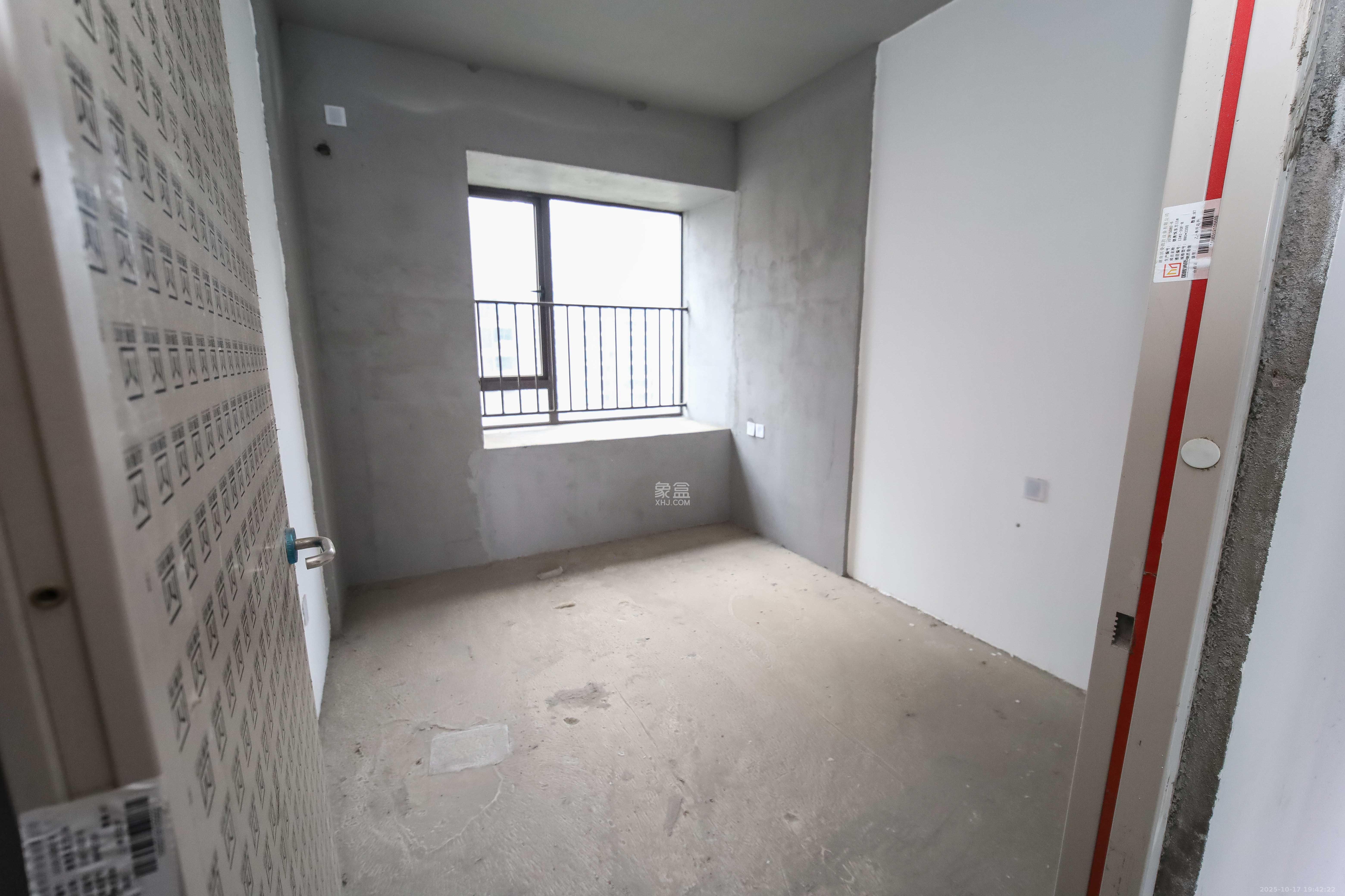 德奥悦东方  4室2厅2卫    150.0万其他