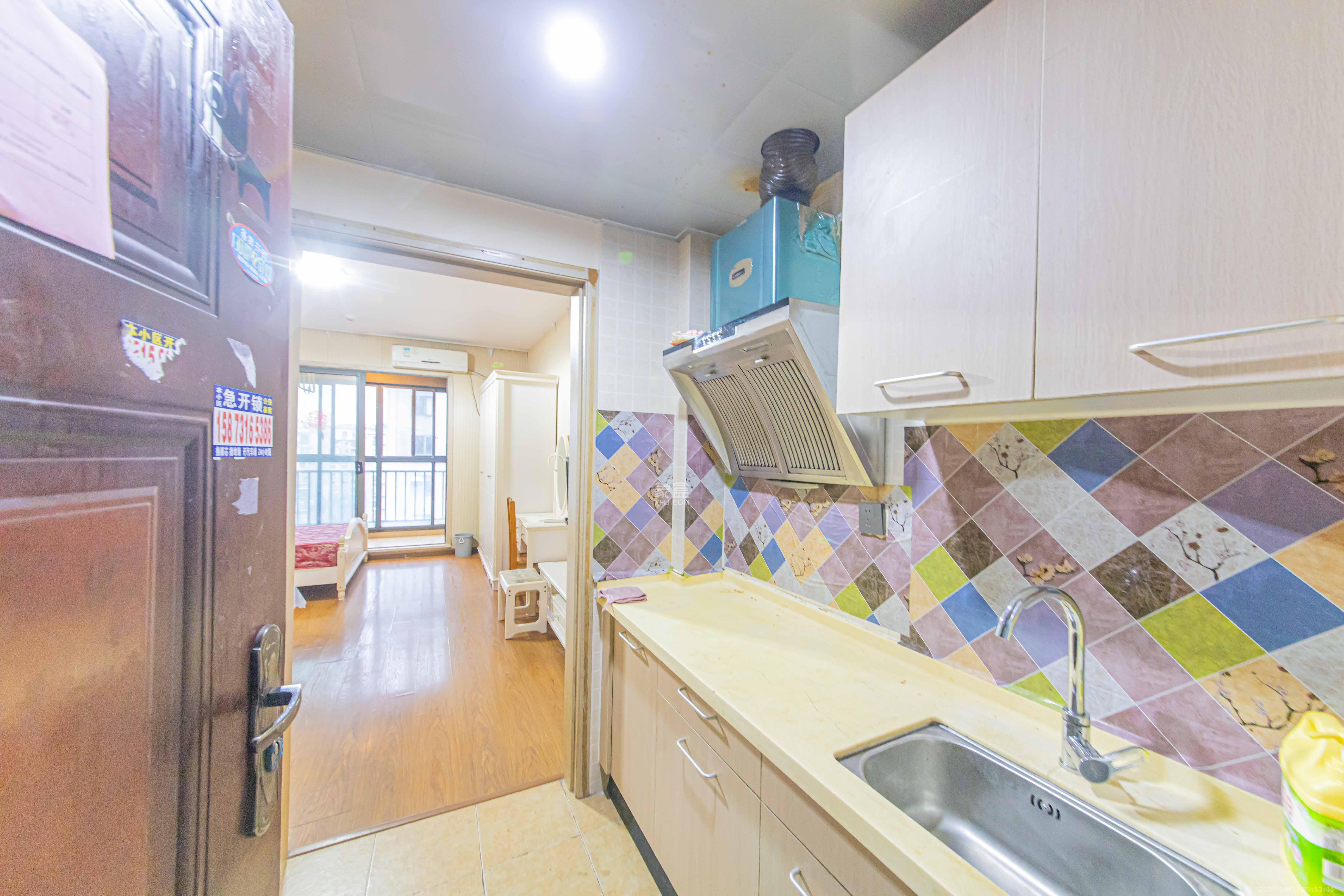 花漾年华(桂花园)  1室1厅1卫    33.0万 花漾年华(桂花园)  1室1厅1卫    33.0万厨房