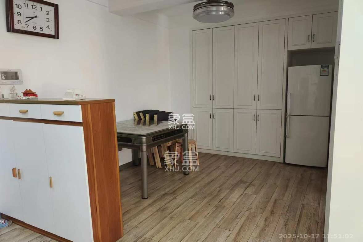 宜家湘颂(景致雅苑)  2室2厅1卫    2500.0元/月 宜家湘颂(景致雅苑)  2室2厅1卫    2500.0元/月室内图