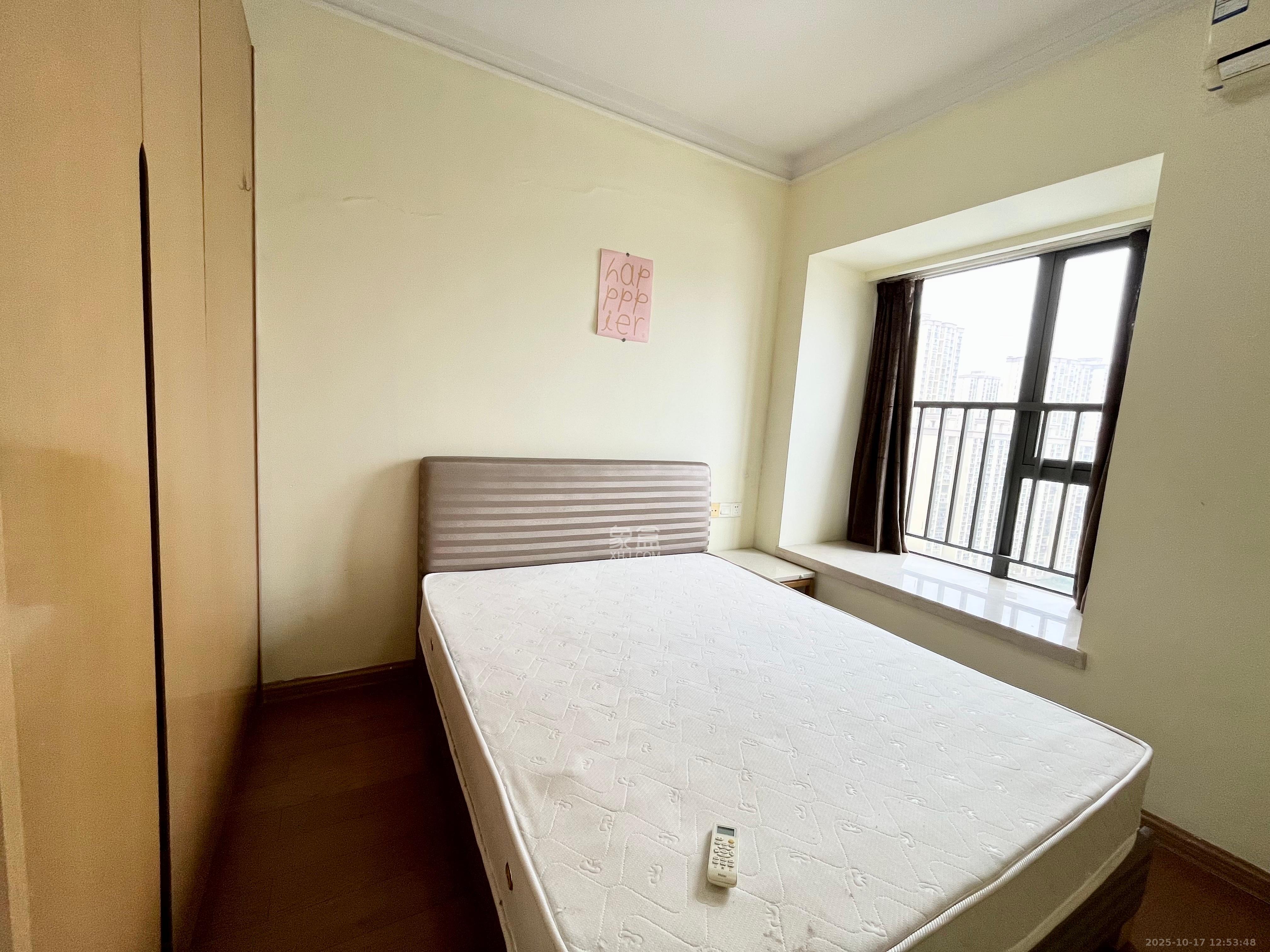 珠江花城四期花盛 1室1厅1卫 1600.0元/月 珠江花城四期花盛 1室1厅1卫 1600.0元/月室内图