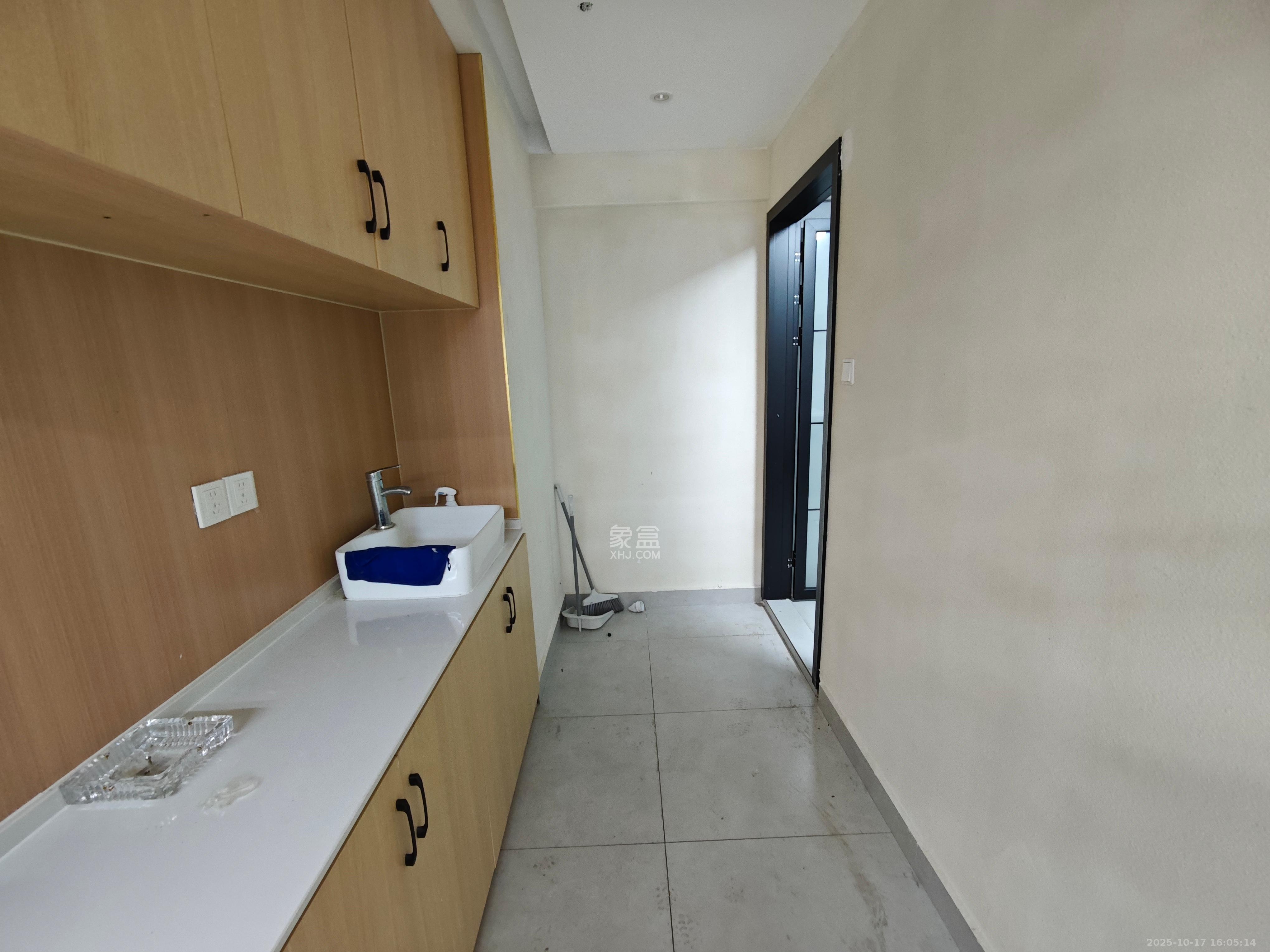 兰亭湾畔 1室1厅1卫 4900.0元/月 兰亭湾畔 1室1厅1卫 4900.0元/月室内图