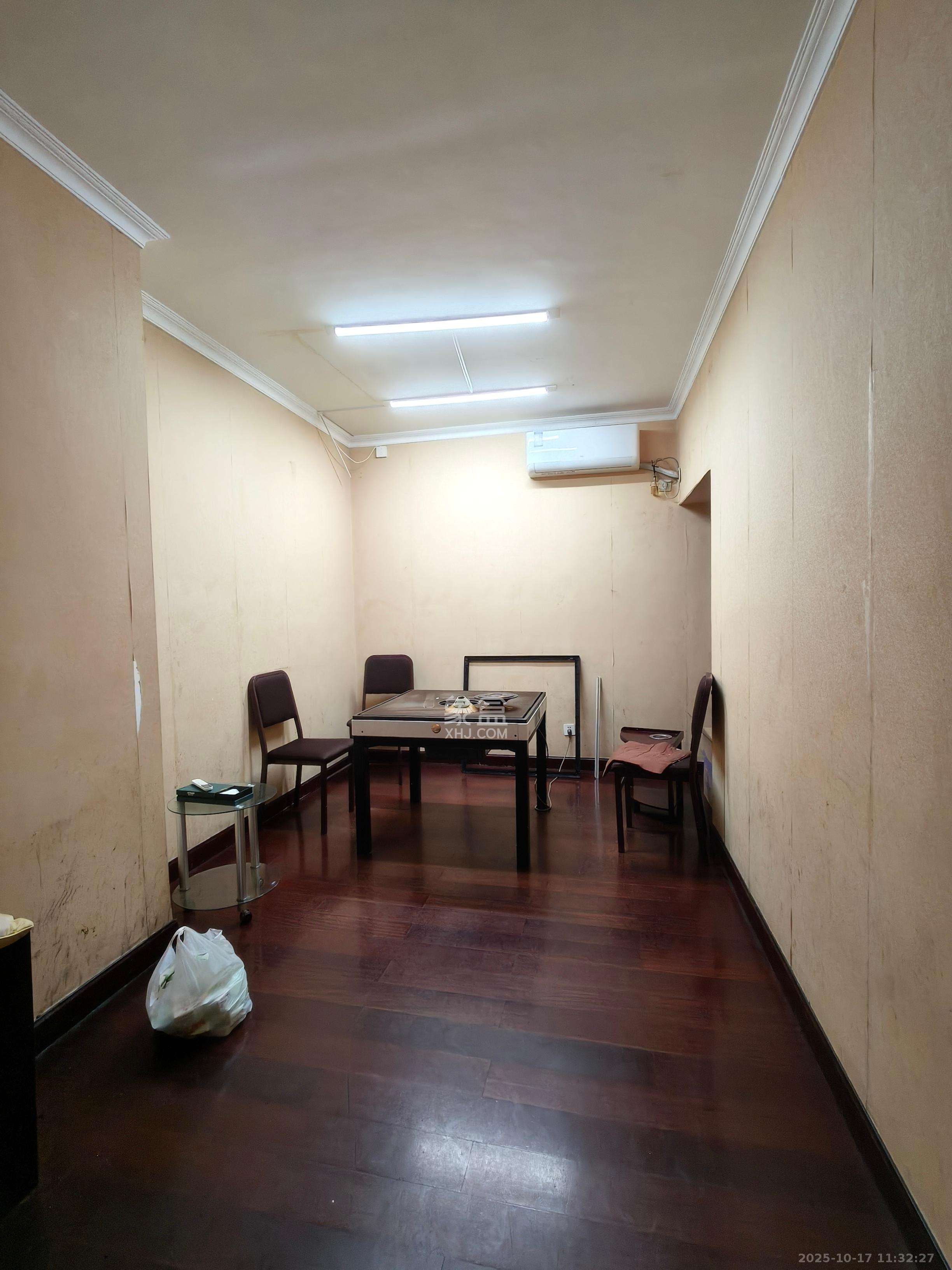 中海国际一期 3室2厅1卫 2500.0元/月 中海国际一期 3室2厅1卫 2500.0元/月室内图