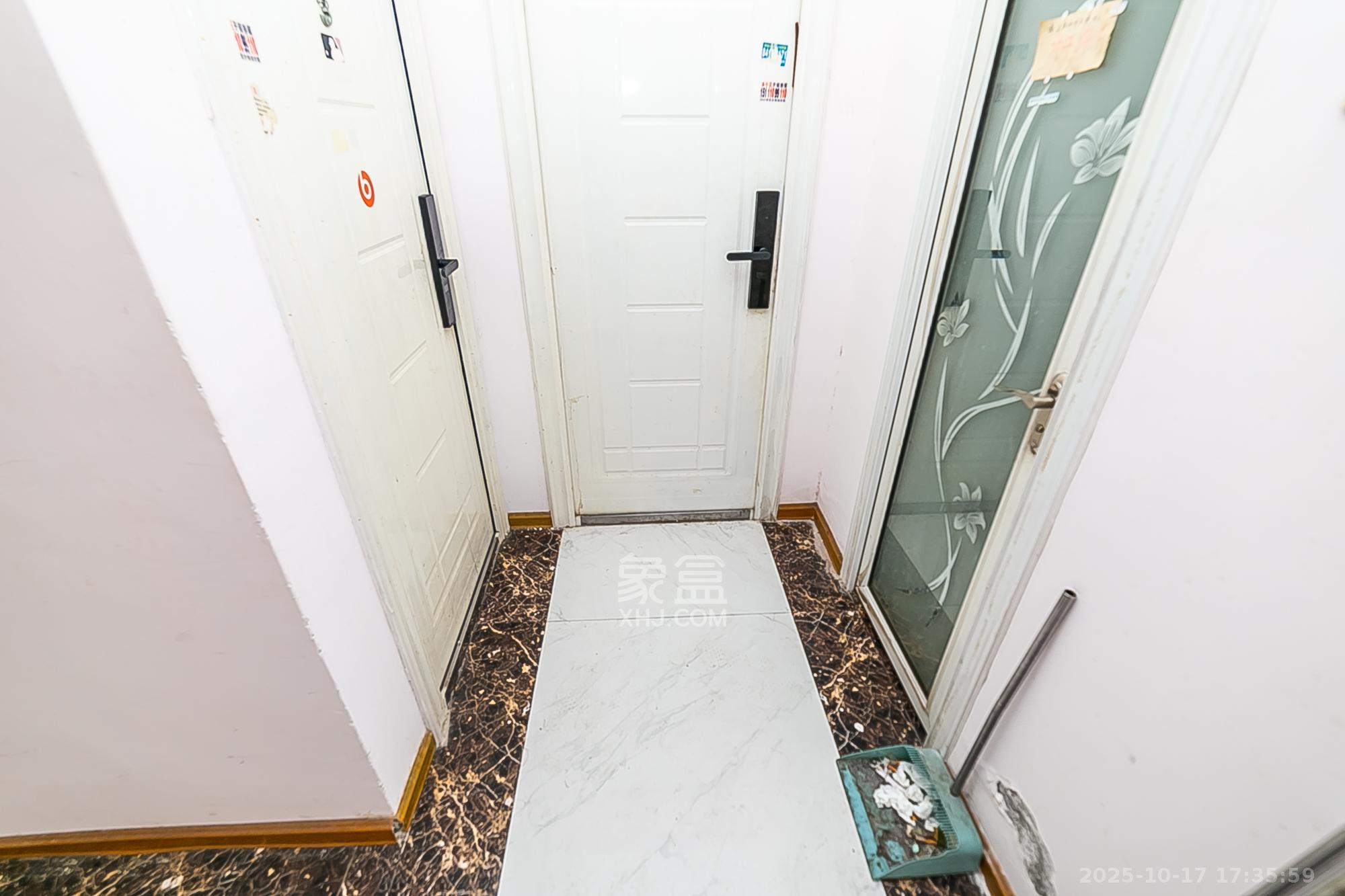 通用时代国际社区  4室2厅2卫    136.0万其他