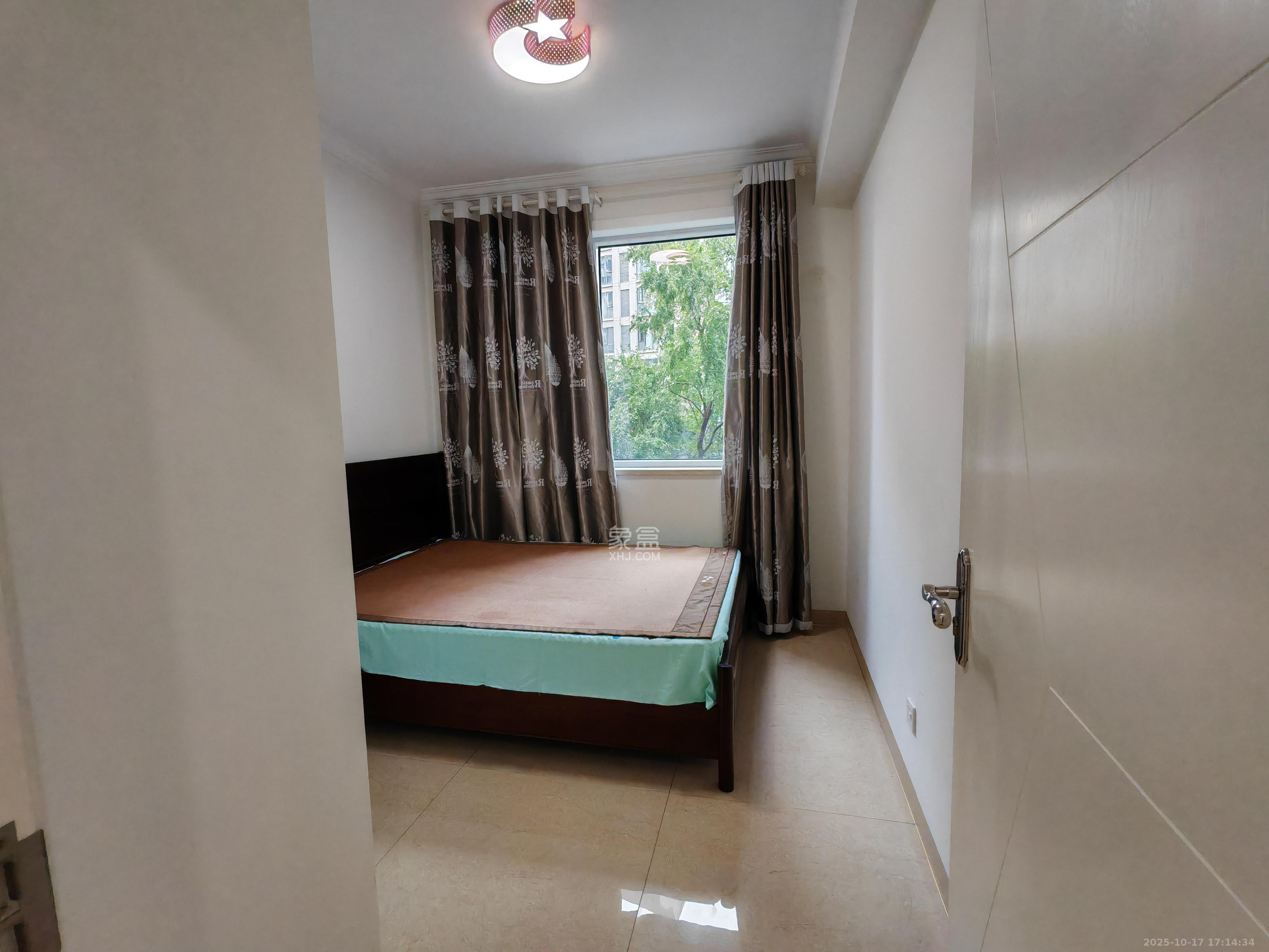 长房梅溪香山  4室2厅2卫    4000.0元/月室内图