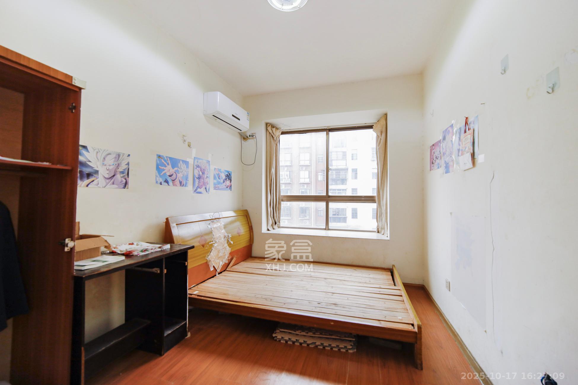 湘翰御舍  3室2厅2卫    86.0万卧室