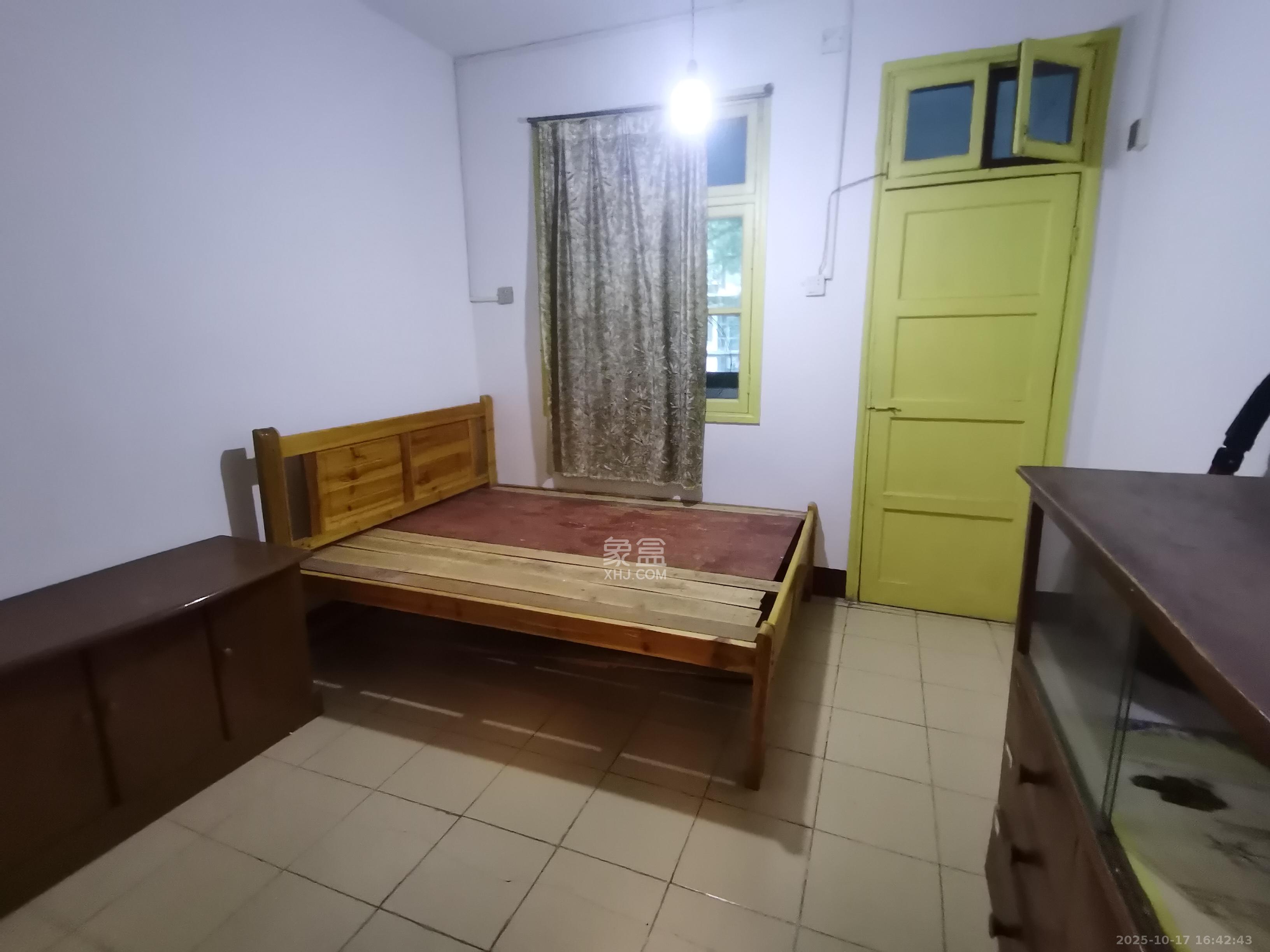 正圆小区(树木岭) 2室1厅1卫 1300.0元/月 正圆小区(树木岭) 2室1厅1卫 1300.0元/月室内图