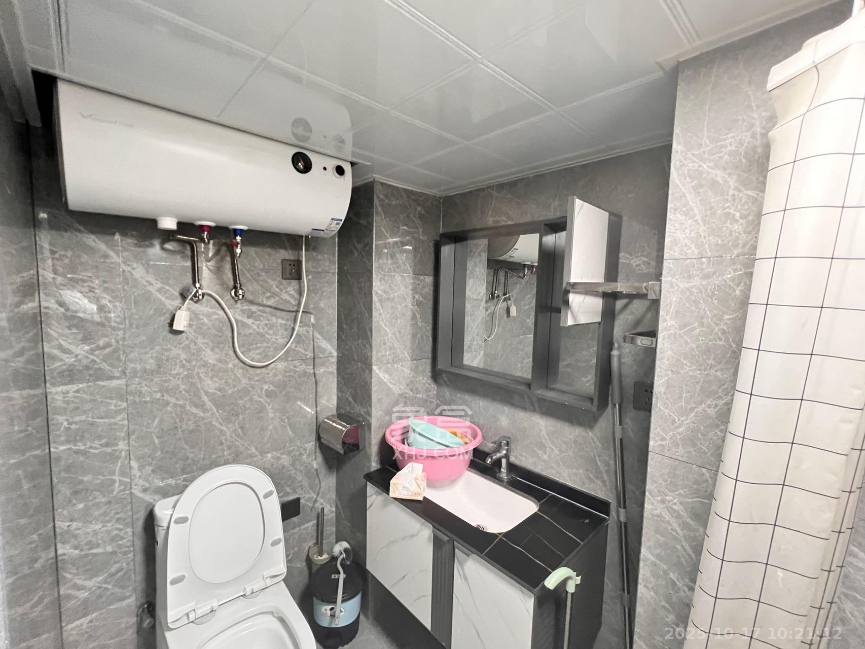 裕天国际商汇中心  1室0厅0卫    2000.0元/月 裕天国际商汇中心  1室0厅0卫    2000.0元/月室内图