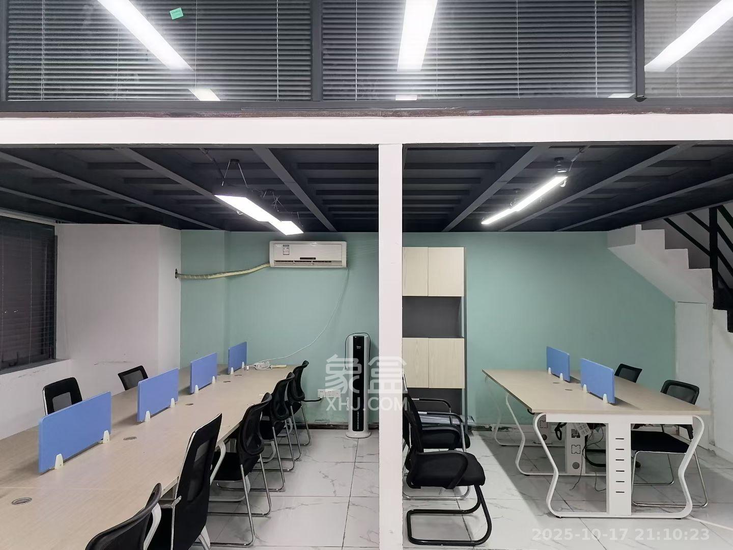 华润置地广场二期 1室1厅1卫 2500.0元/月 华润置地广场二期 1室1厅1卫 2500.0元/月室内图