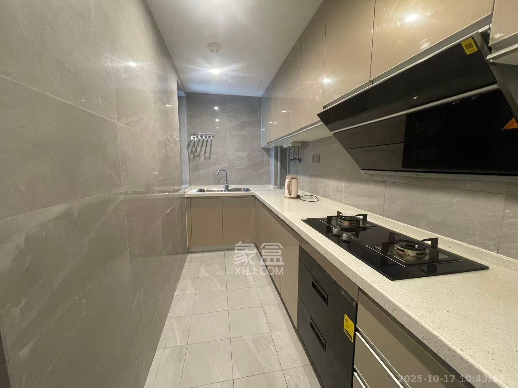 绿地长沙城际空间站（绿地新里佳苑）  3室2厅2卫    3300.0元/月室内图