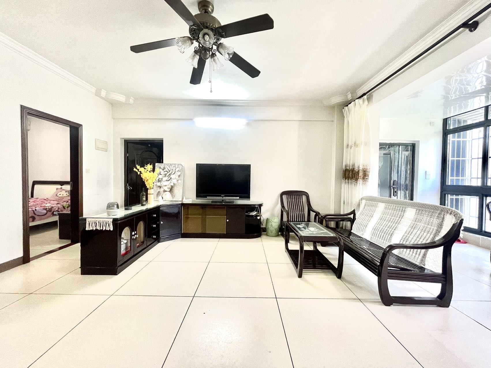 军安花苑  3室2厅1卫    3000.0元/月