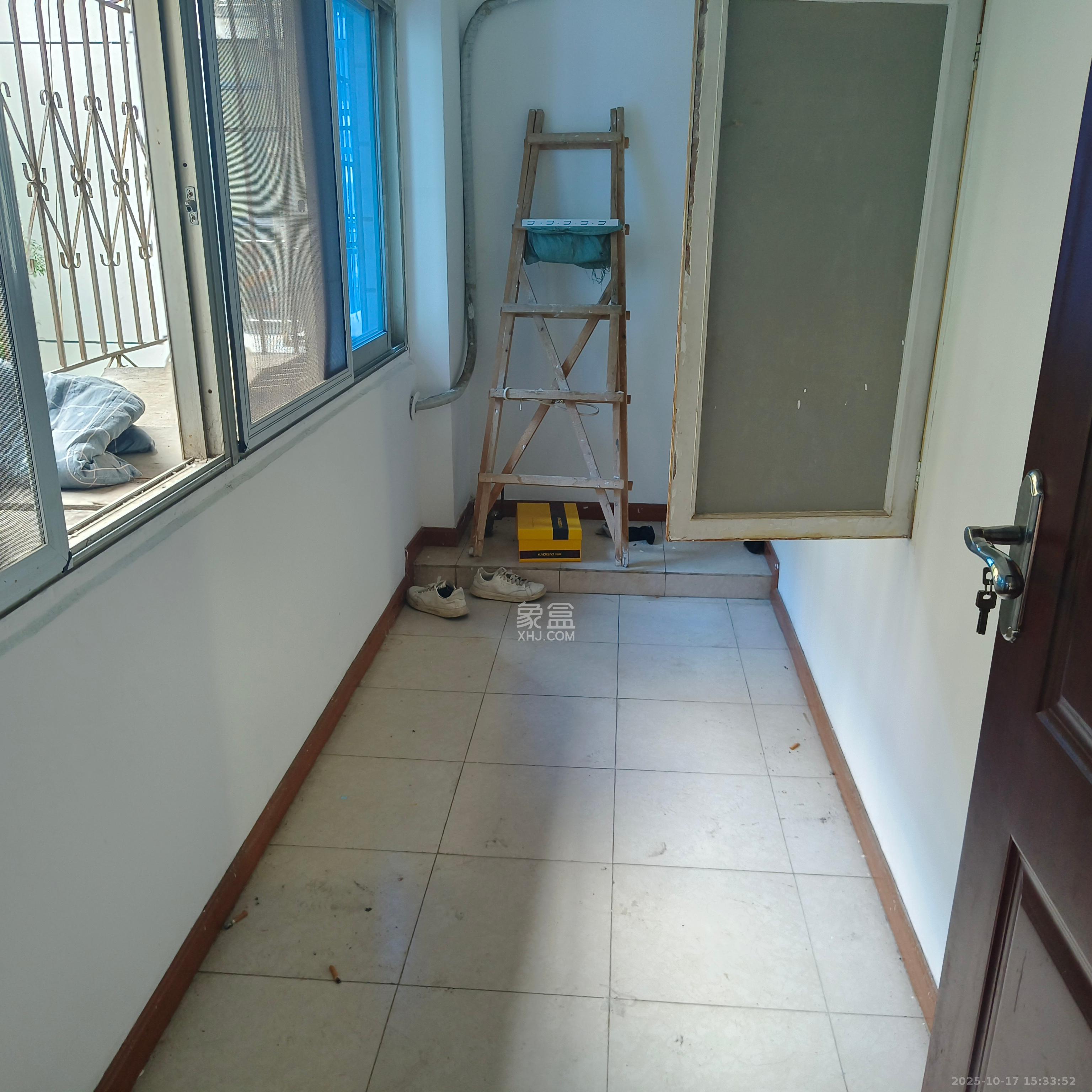 燕山街社区 2室1厅1卫 2000.0元/月 燕山街社区 2室1厅1卫 2000.0元/月室内图