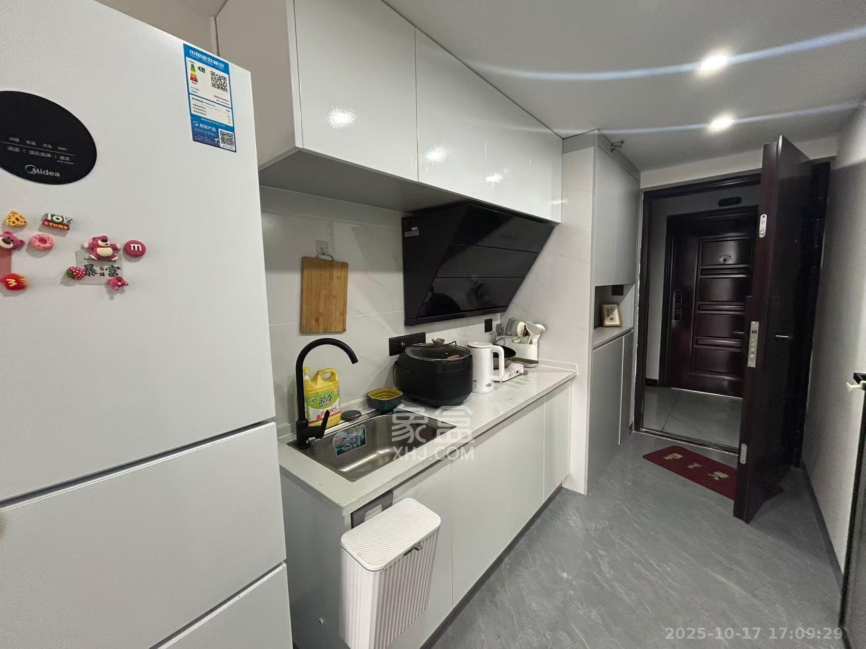 新长海D1站 1室1厅1卫 1400.0元/月 新长海D1站 1室1厅1卫 1400.0元/月室内图