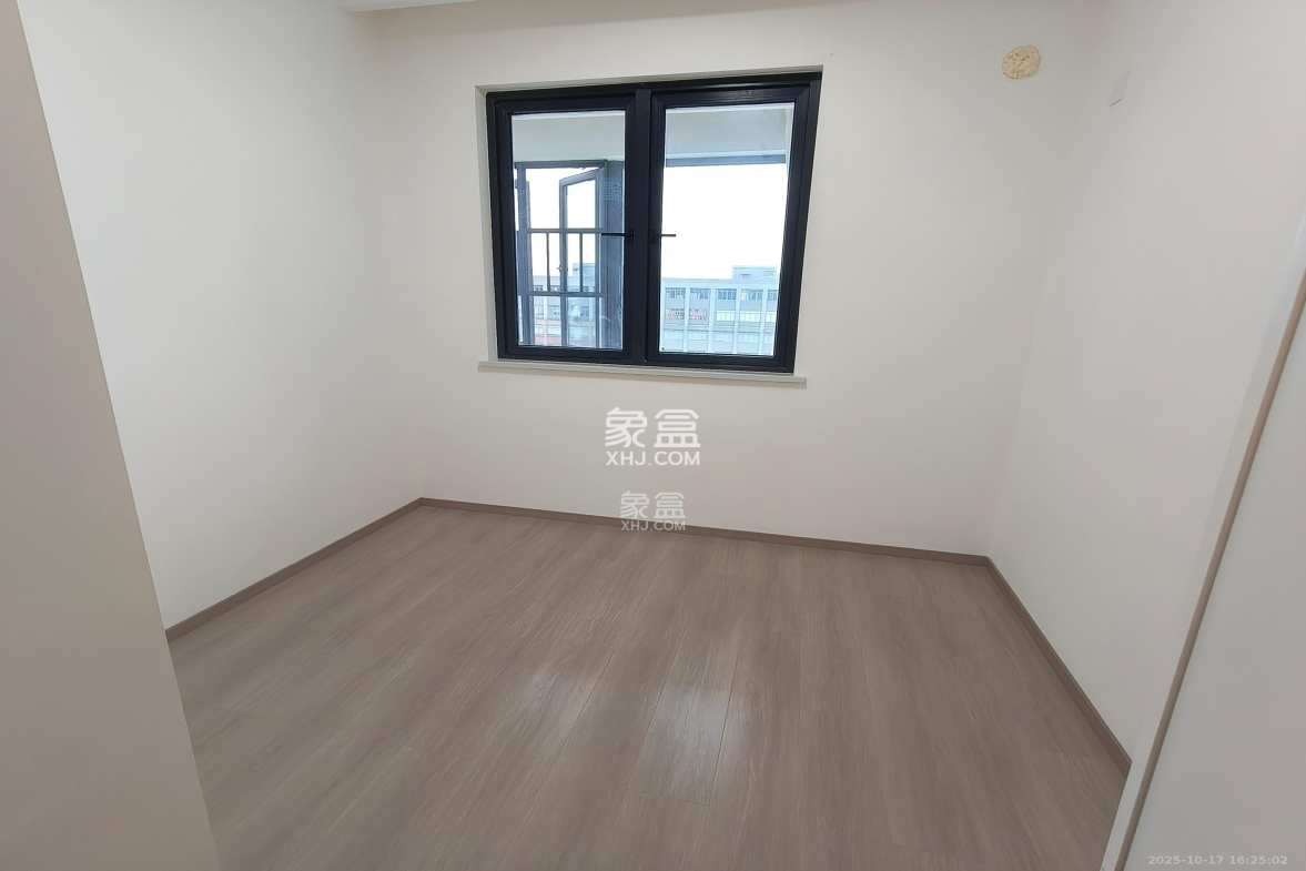 华远碧桂园海蓝城二期 3室2厅2卫 2600.0元/月 华远碧桂园海蓝城二期 3室2厅2卫 2600.0元/月室内图