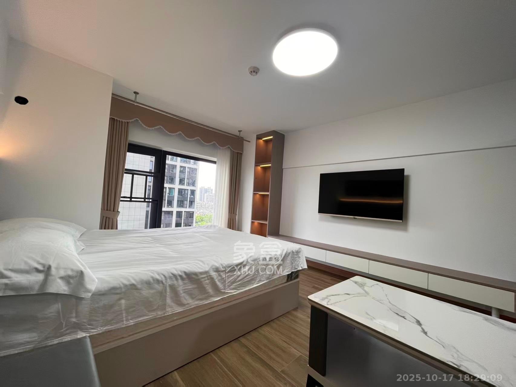 新城悦隽公园  1室1厅1卫    1100.0元/月室内图