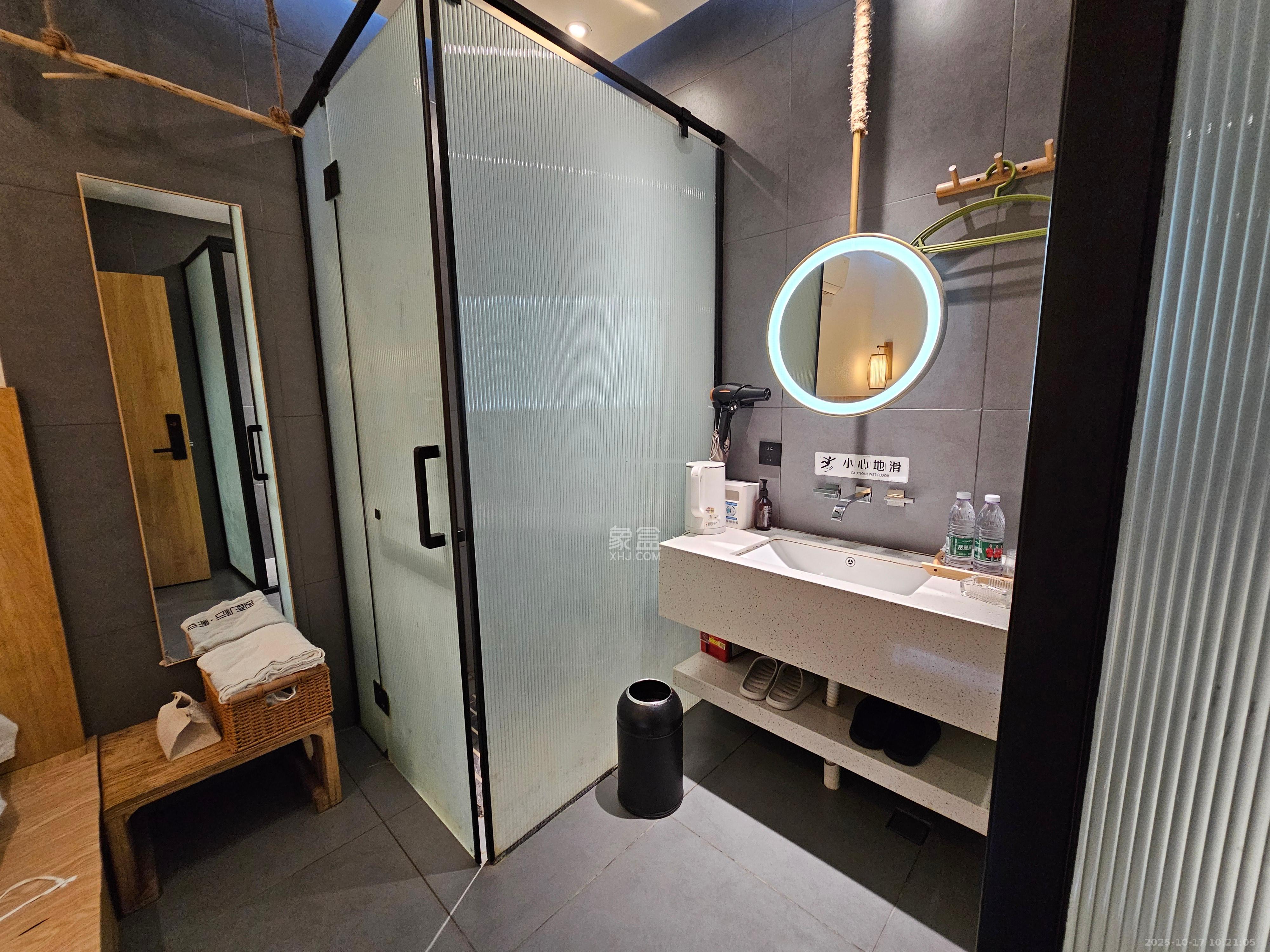 东茅街散盘 24室4厅4卫 18000.0元/月 东茅街散盘 24室4厅4卫 18000.0元/月室内图