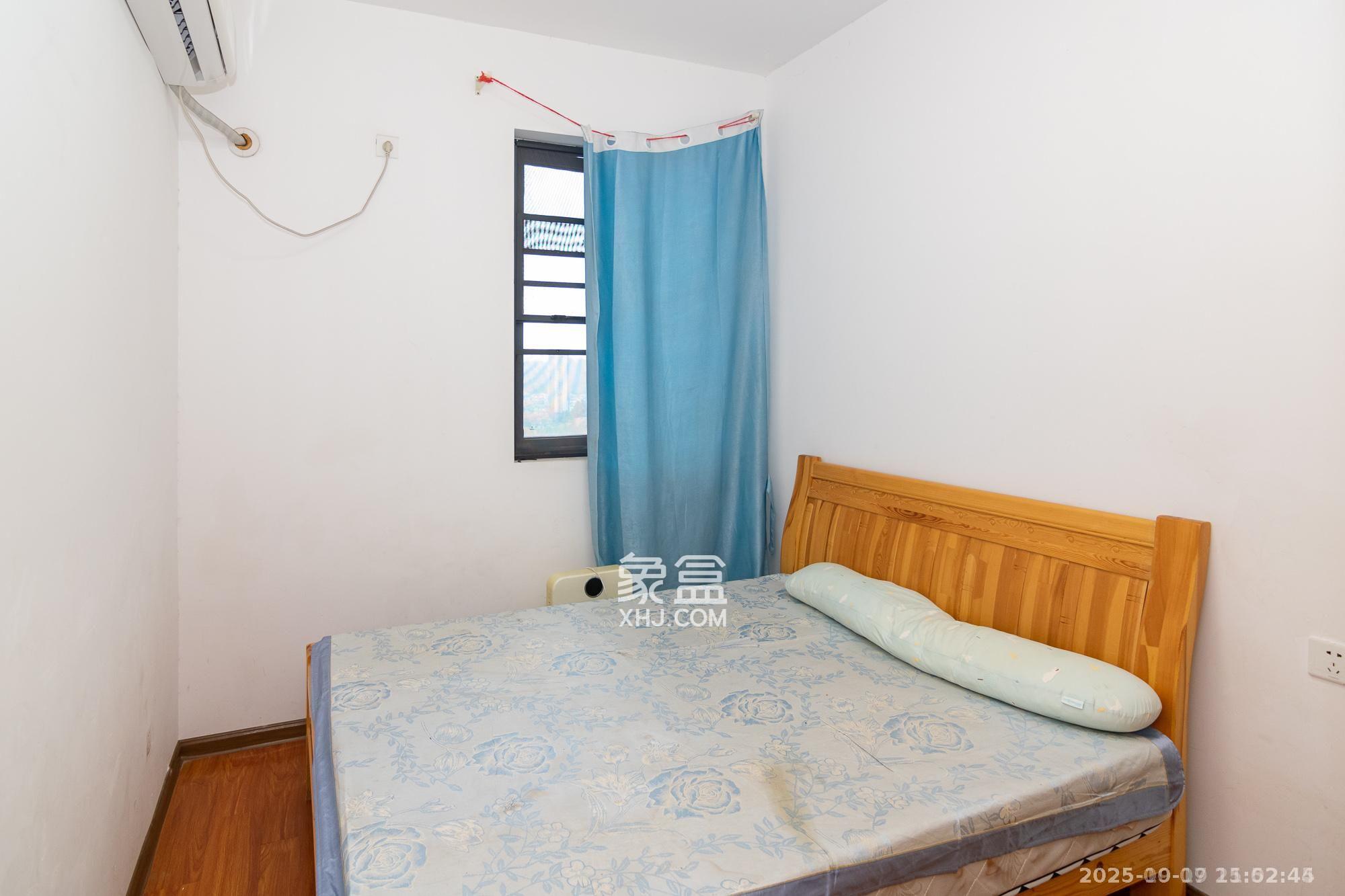 澳海月亮湾  3室2厅1卫    1700.0元/月室内图