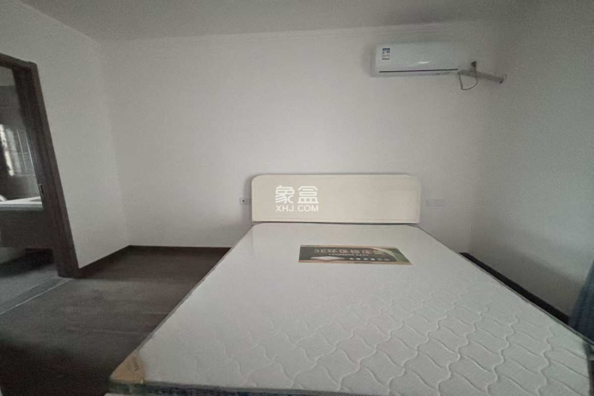 金科集美东方 3室2厅2卫 1800.0元/月 金科集美东方 3室2厅2卫 1800.0元/月室内图