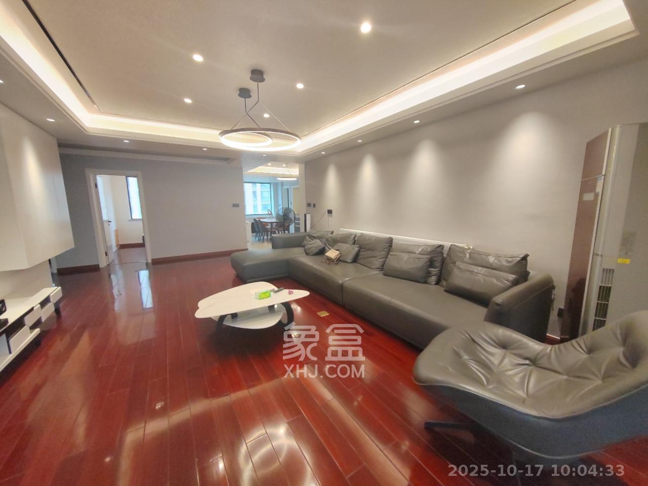 旭辉藏郡（藏郡、旭湘华府)  3室2厅2卫    4500.0元/月室内图