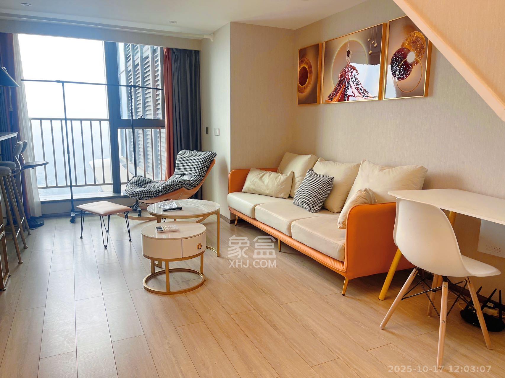 华远华时代  2室2厅1卫    2350.0元/月 华远华时代  2室2厅1卫    2350.0元/月