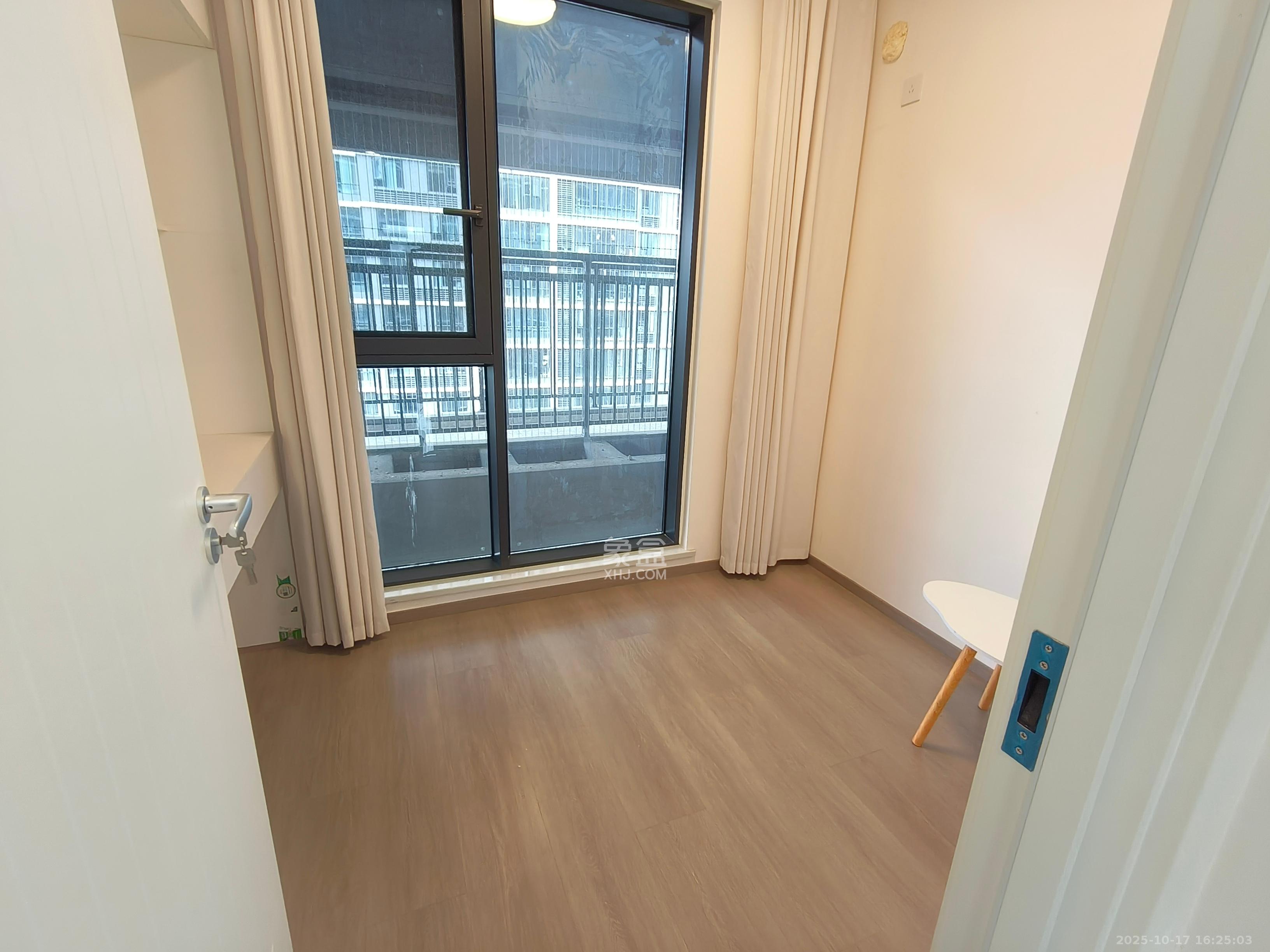 华远碧桂园海蓝城二期 3室2厅2卫 2600.0元/月 华远碧桂园海蓝城二期 3室2厅2卫 2600.0元/月室内图