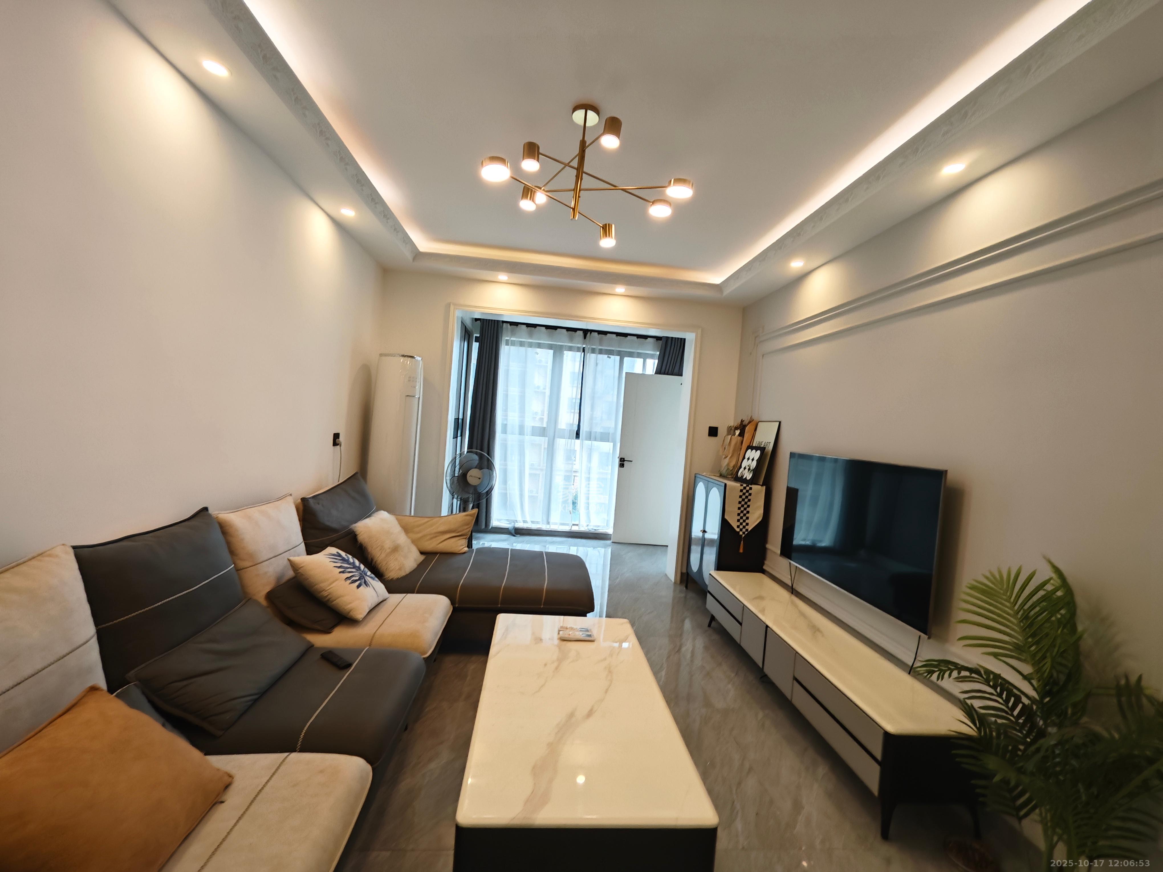 中建嘉和城  3室2厅1卫    2550.0元/月室内图