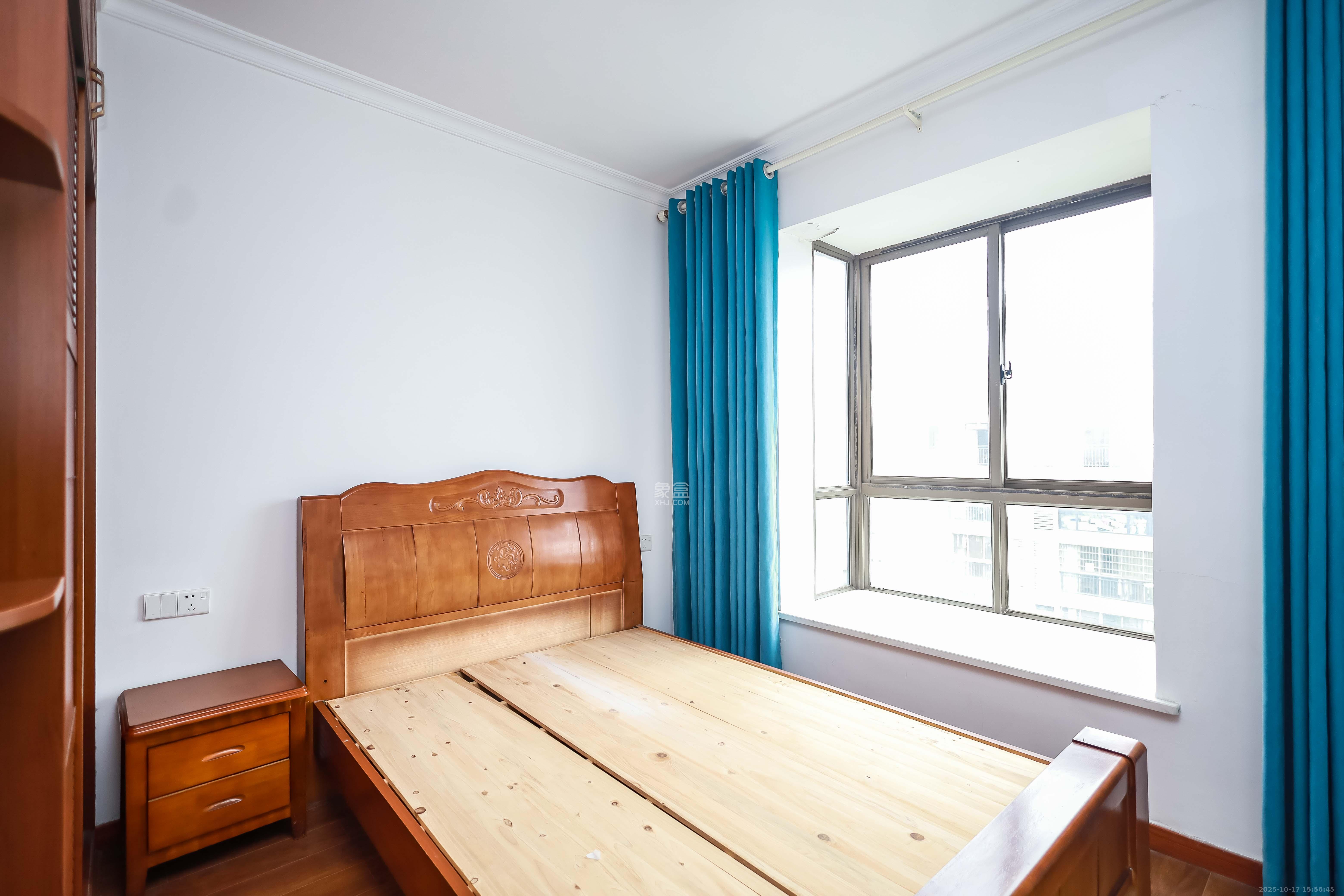 阳光晶城 4室2厅2卫 4000.0元/月 阳光晶城 4室2厅2卫 4000.0元/月室内图