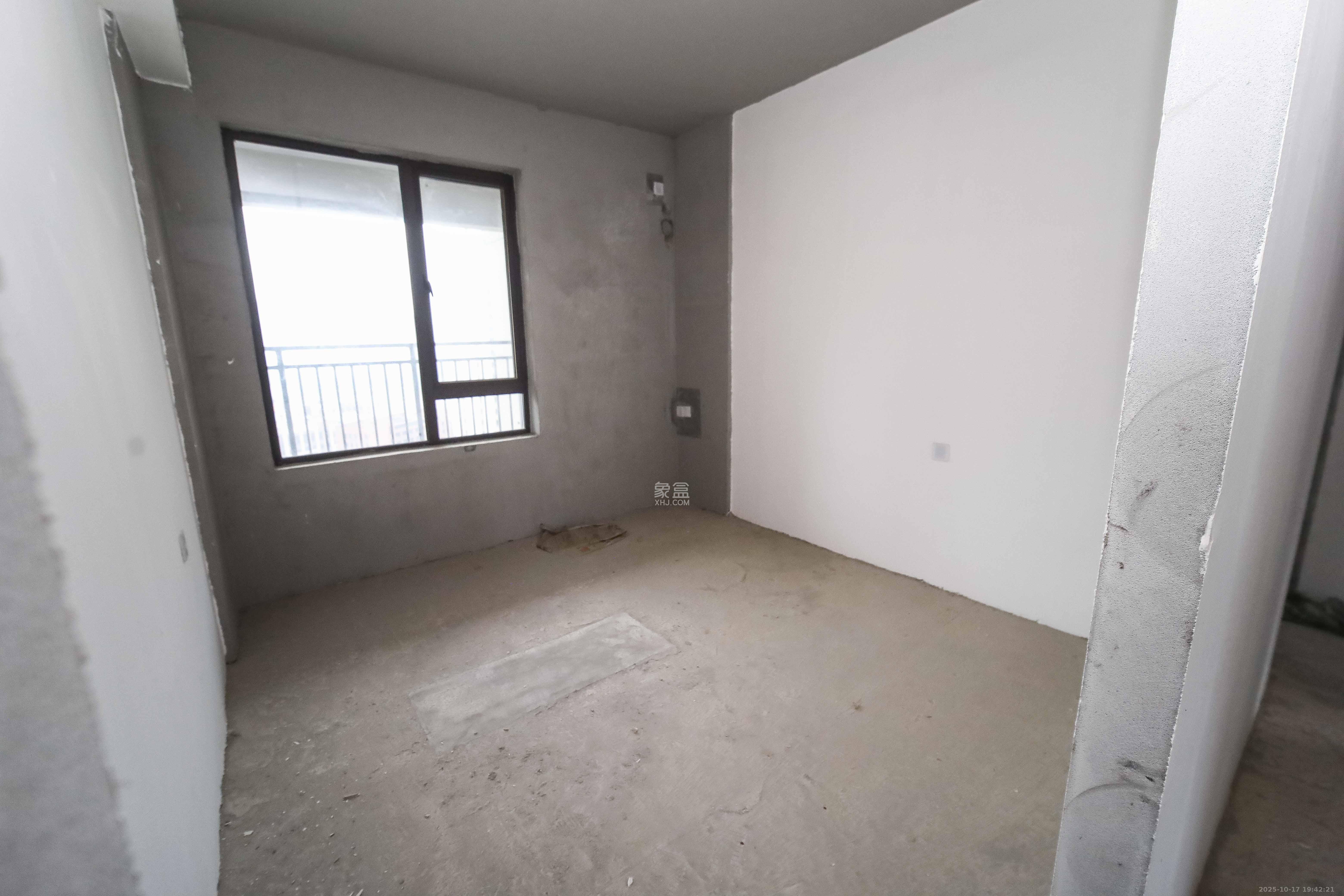 德奥悦东方  4室2厅2卫    150.0万其他