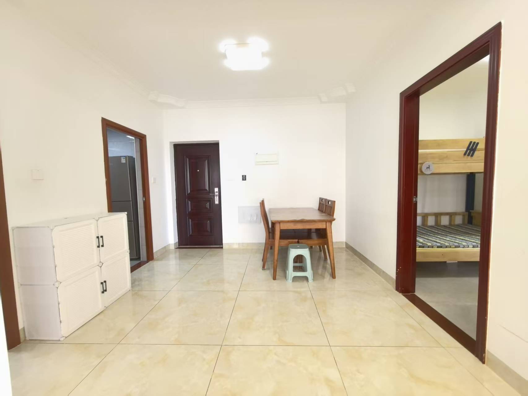 恩祥新城 2室2厅1卫 3000.0元/月 恩祥新城 2室2厅1卫 3000.0元/月室内图