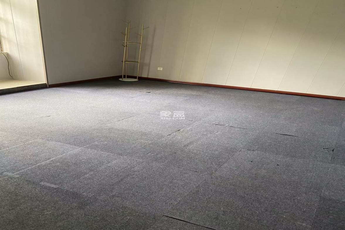 万花坊铂金公馆别墅 6室3厅2卫 17000.0元/月 万花坊铂金公馆别墅 6室3厅2卫 17000.0元/月室内图