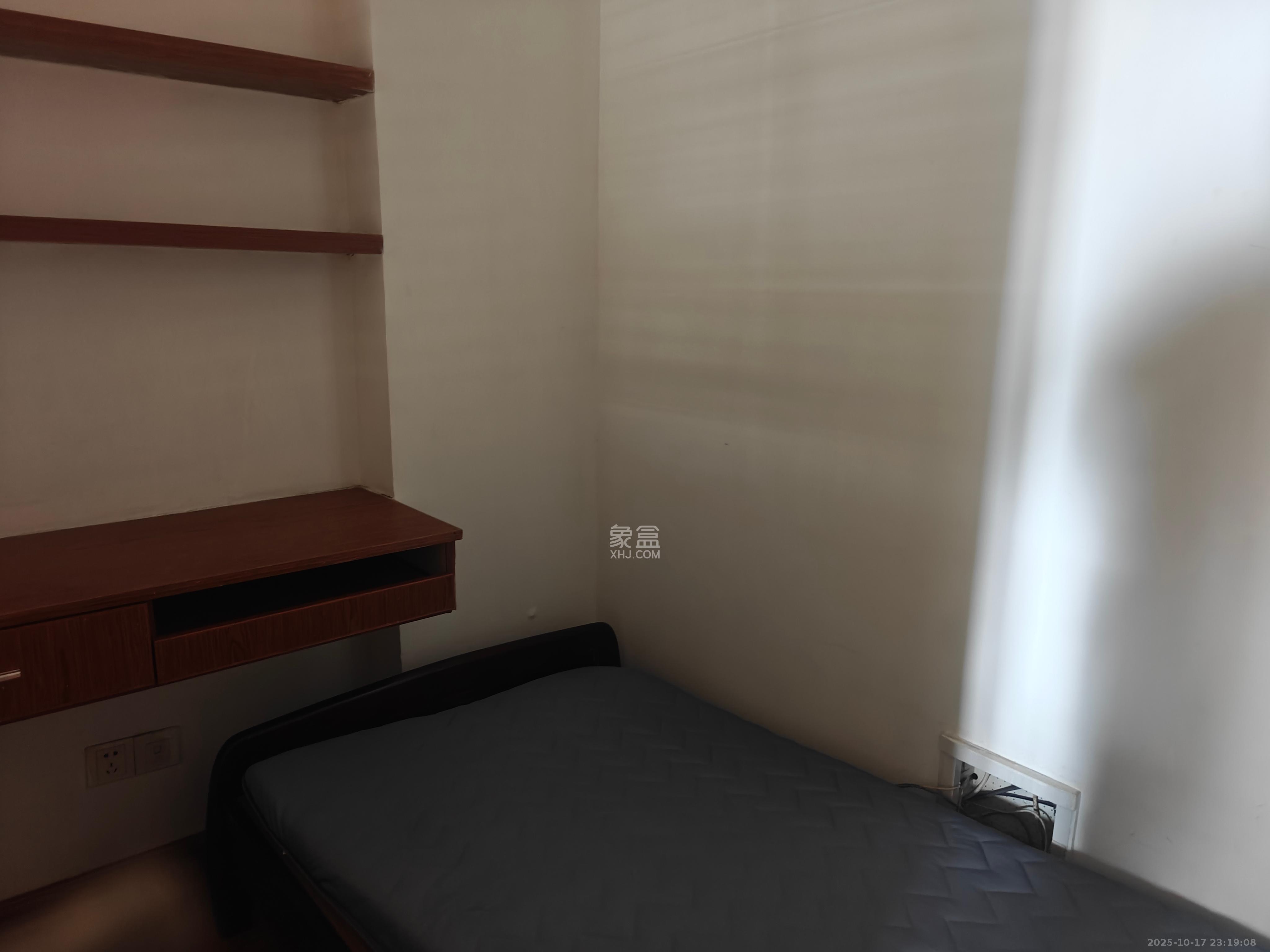 科达名居 1室1厅1卫 2200.0元/月 科达名居 1室1厅1卫 2200.0元/月室内图