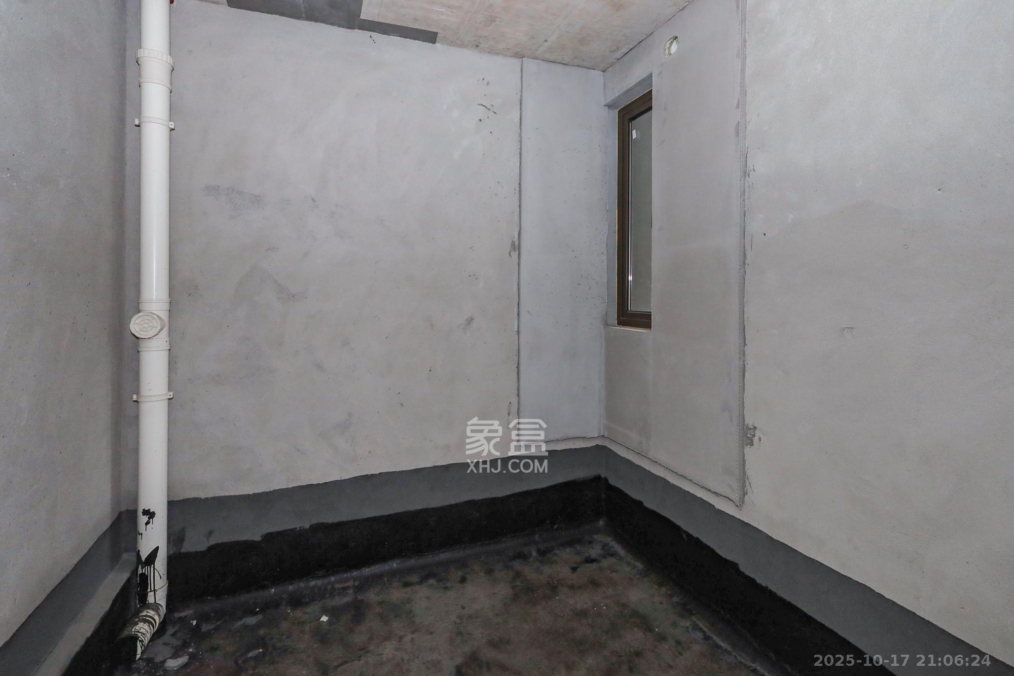 正荣滨江紫阙台  4室2厅2卫    280.0万 正荣滨江紫阙台  4室2厅2卫    280.0万卫生间